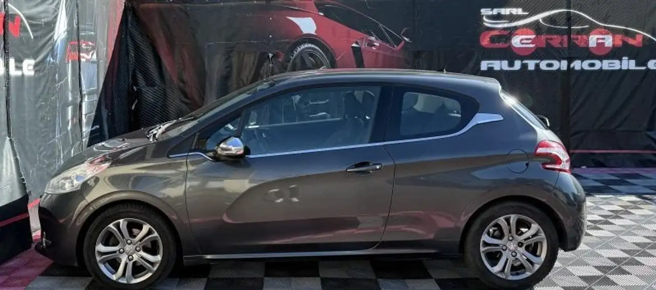 Peugeot 208 208 — photo 5