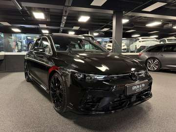 R BLACK EDITION