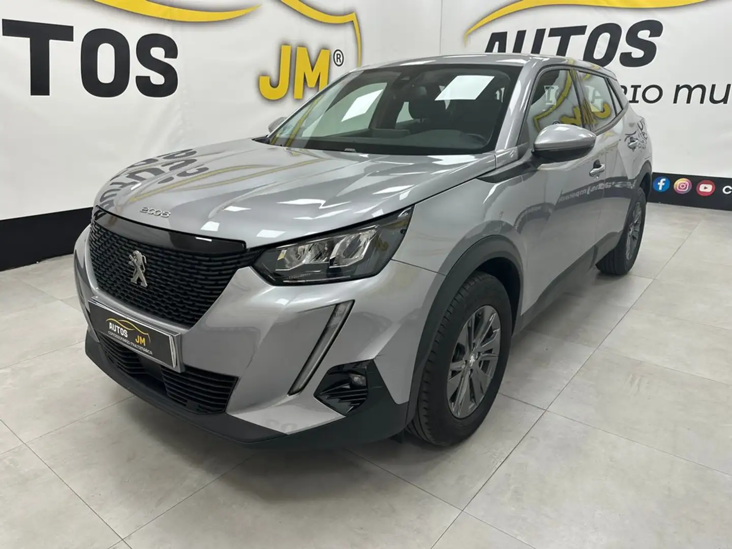 Peugeot 2008 Active Pack BlueHDI 81kW (110CV) Gris - 2