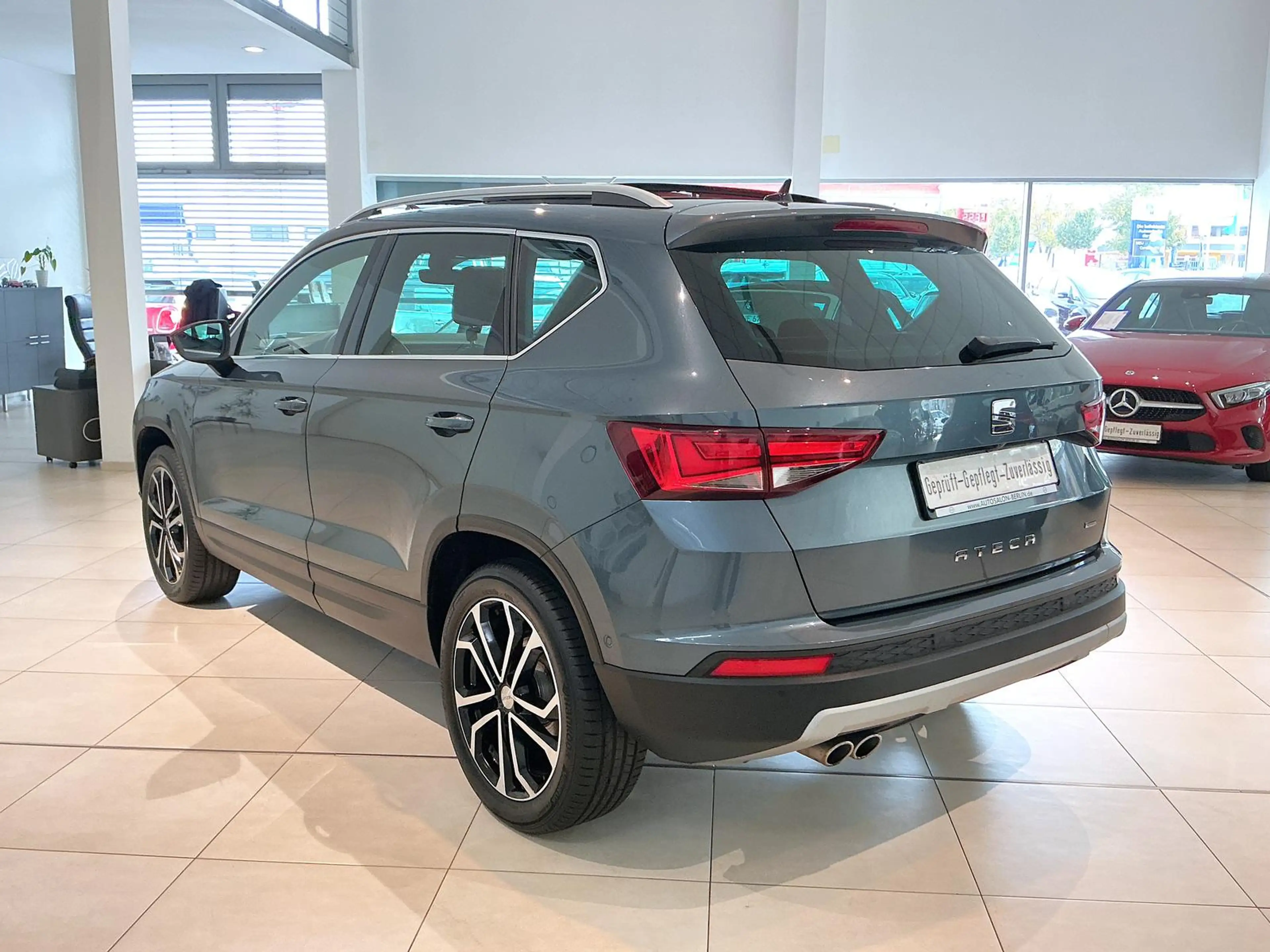 SEAT Ateca TDI DSG 4x4 X LED PANO Beats MLink SHZ RFK — photo 6