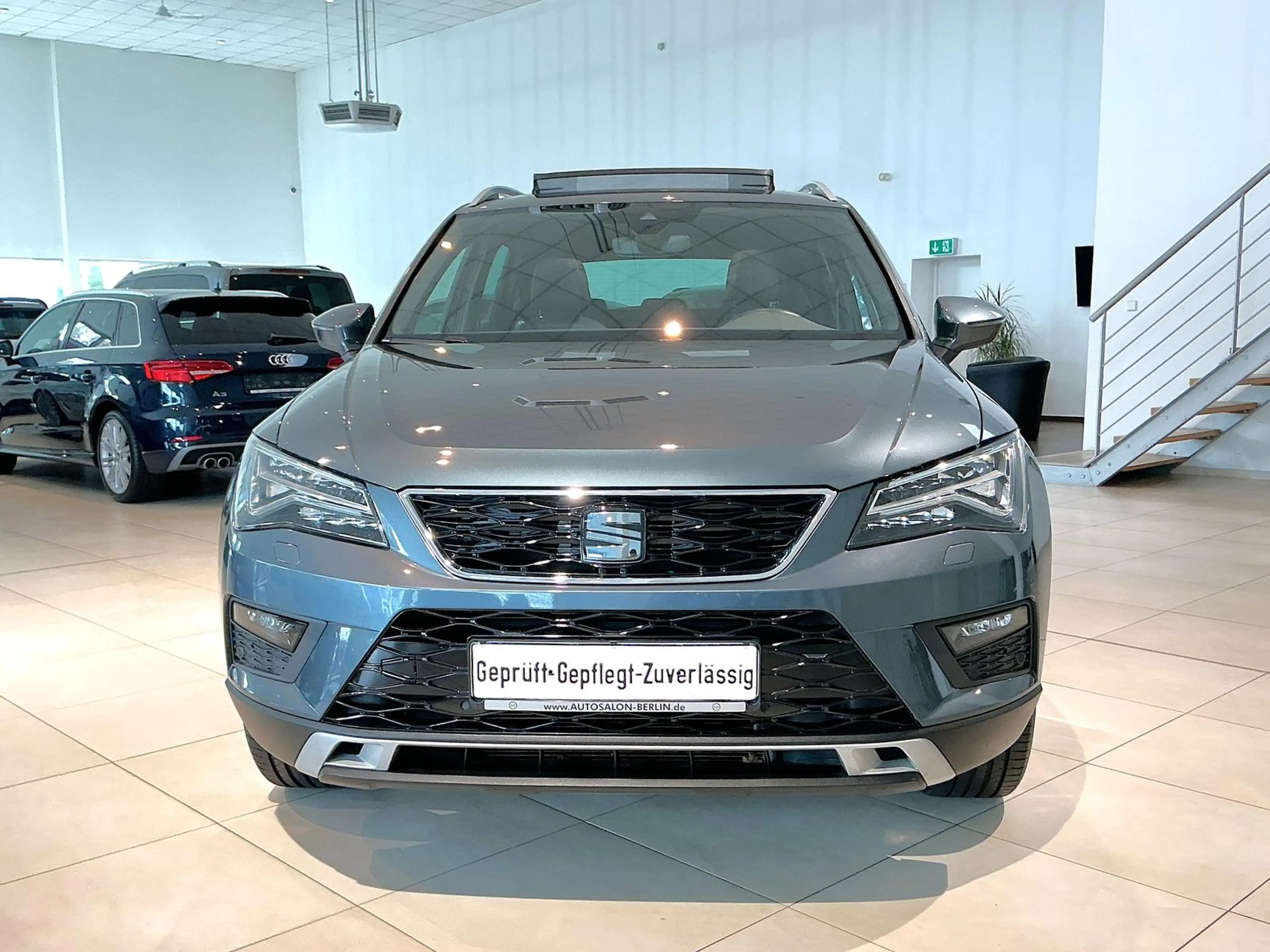 SEAT Ateca TDI DSG 4x4 X LED PANO Beats MLink SHZ RFK — photo 2