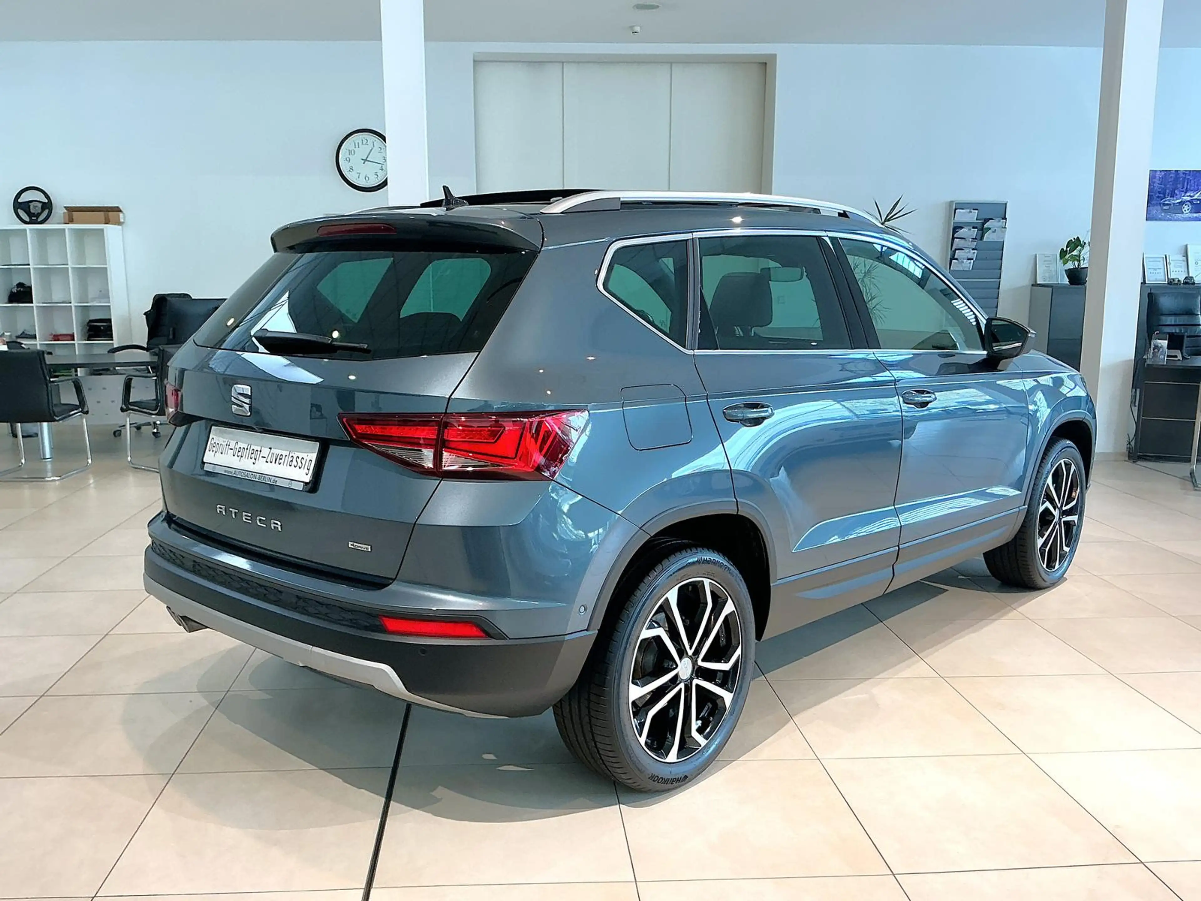 SEAT Ateca TDI DSG 4x4 X LED PANO Beats MLink SHZ RFK — photo 5