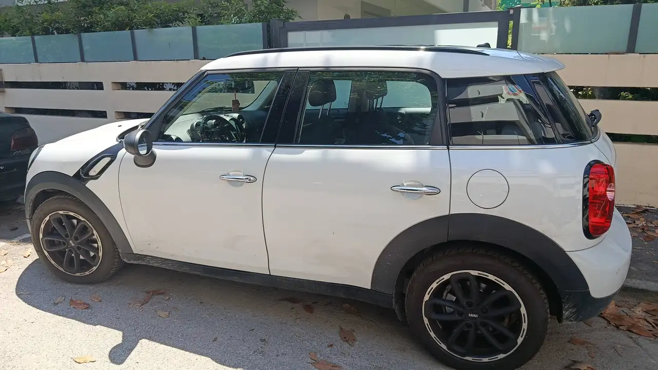 MINI One D Countryman