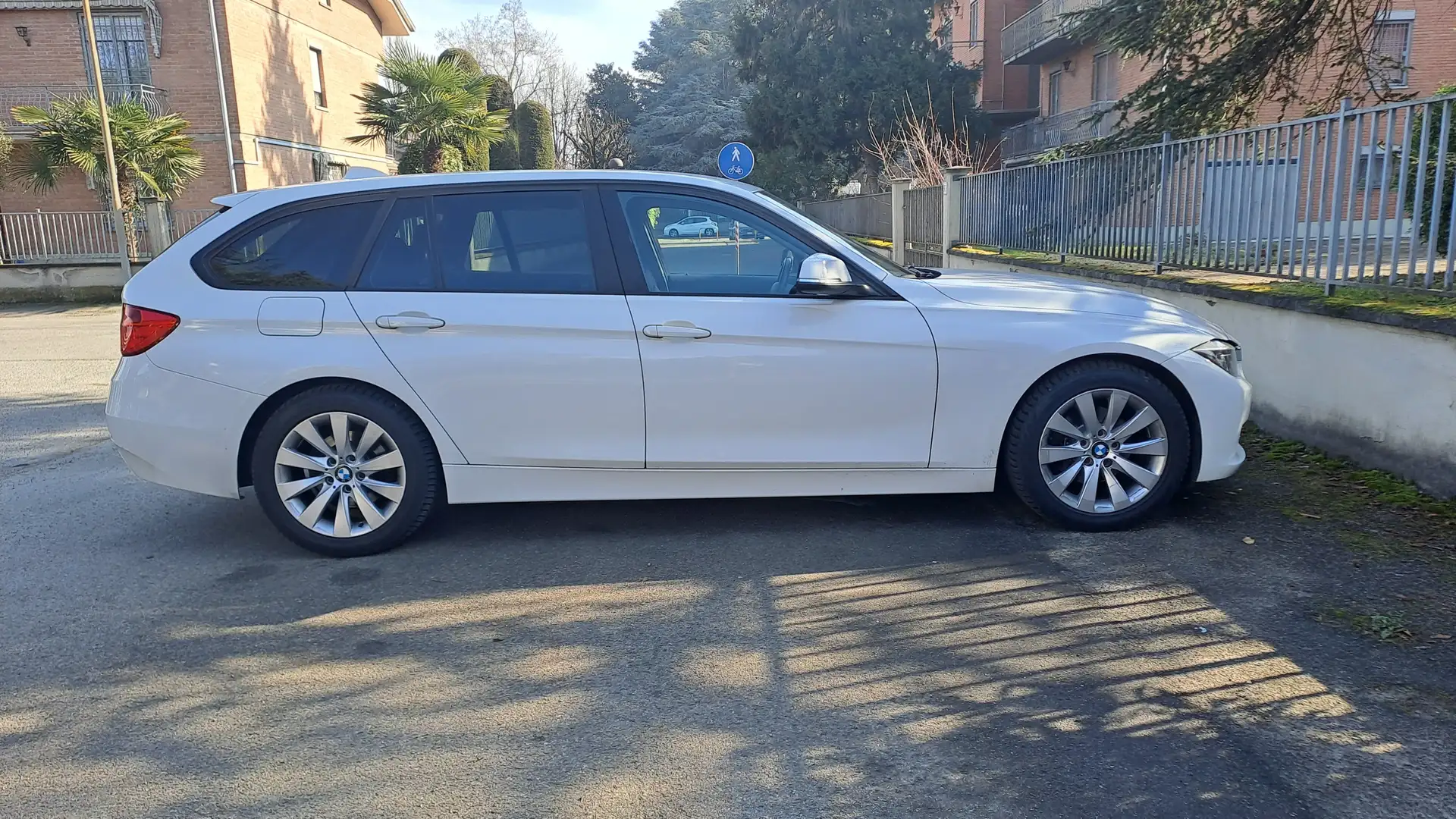 BMW 316 Touring business autmatica Bianco - 2