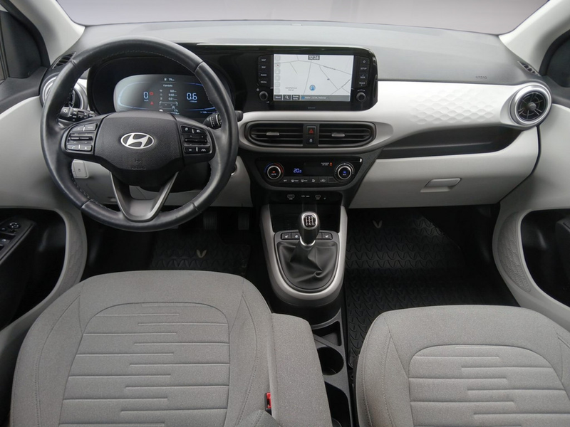 Hyundai i10 1.2 Prime PDC SHZ KAMERA NAVI FACEL. — photo 12
