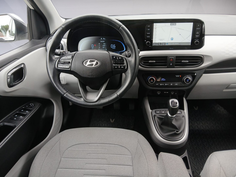 Hyundai i10 1.2 Prime PDC SHZ KAMERA NAVI FACEL. — photo 11