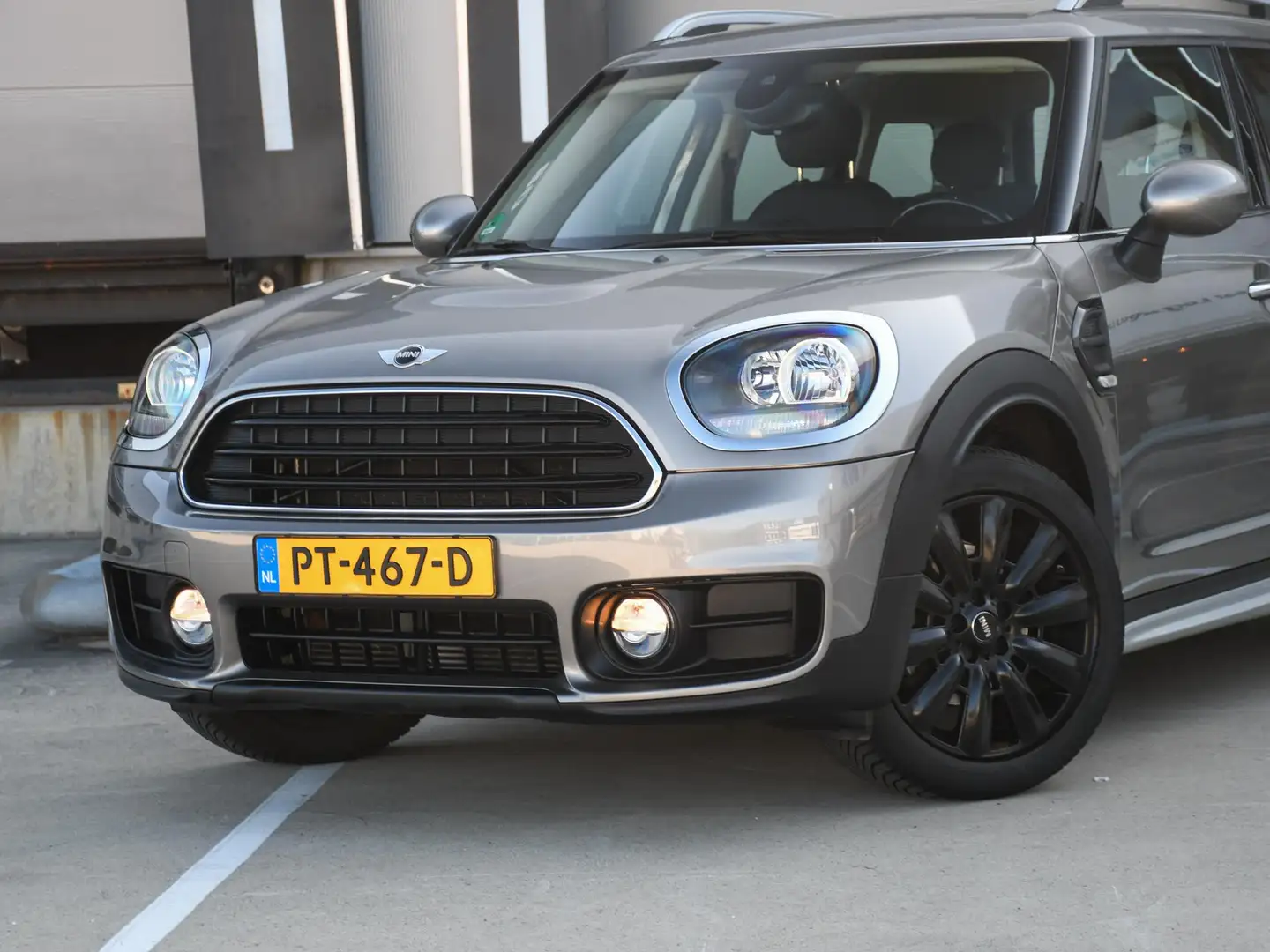 MINI Cooper Countryman Mini 1.5 136pk PDC ACHTER | CRUISE.C | 18''LM | TR Grijs - 2