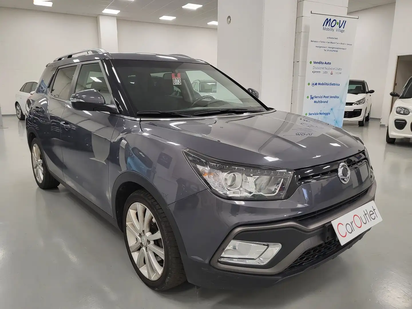 SsangYong XLV XLV 1.6d Be Visual 2wd auto Szary - 2