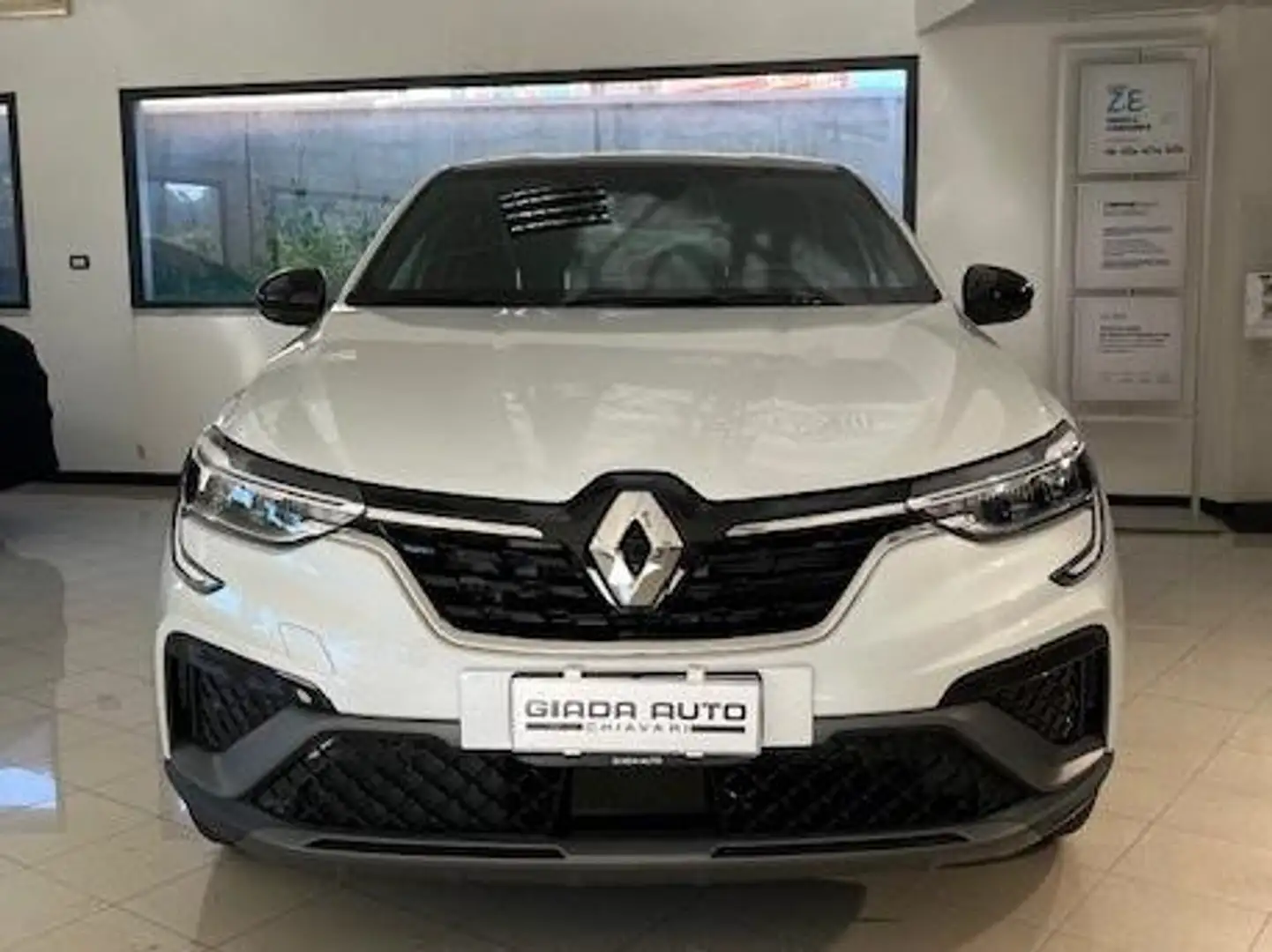 Renault Arkana Arkana 2021 1.6 E-Tech full hybrid R.S. Line 145cv Bianco - 2