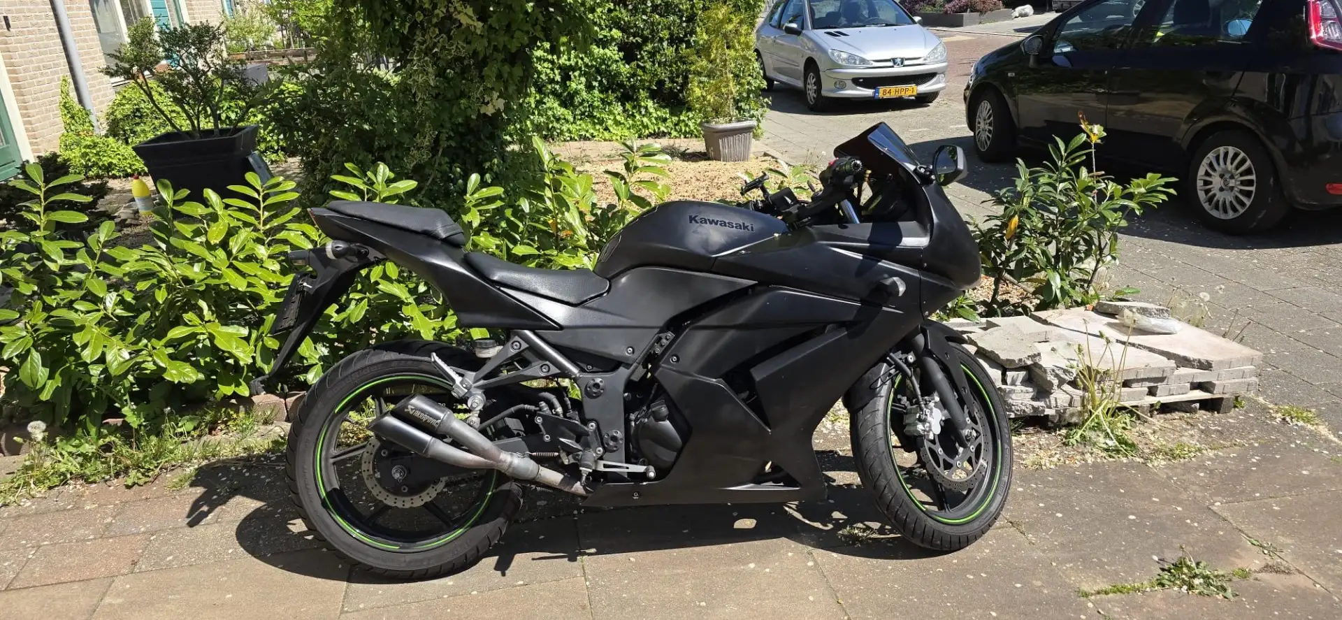 Kawasaki Ninja 250 R Zwart - 1