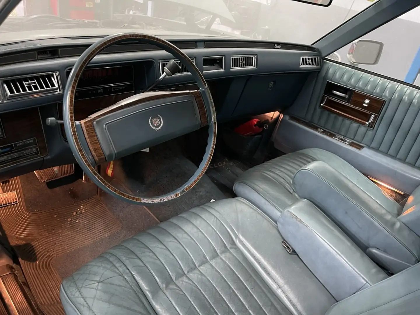 Cadillac Sedan DeVille Azul - 2