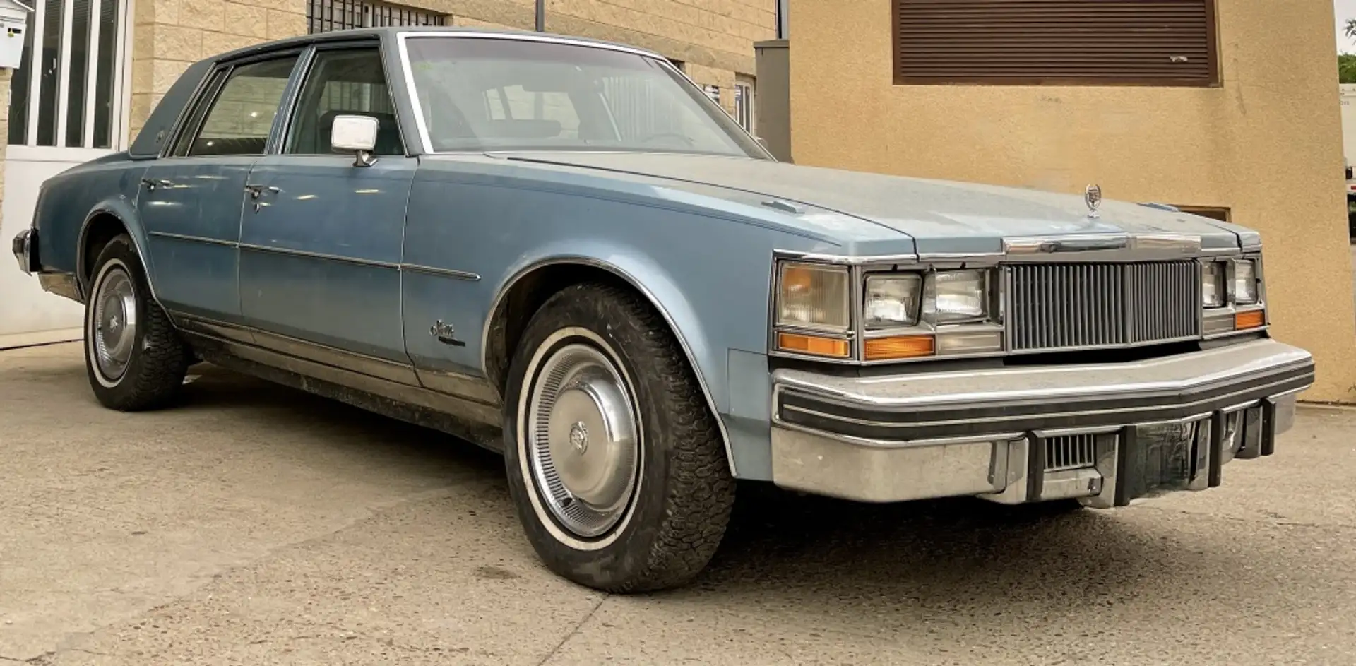 Cadillac Sedan DeVille Azul - 1