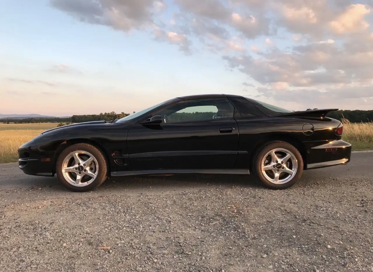 Pontiac Trans Am WS6 Targa mit 6-Gang Schaltung, foto 7