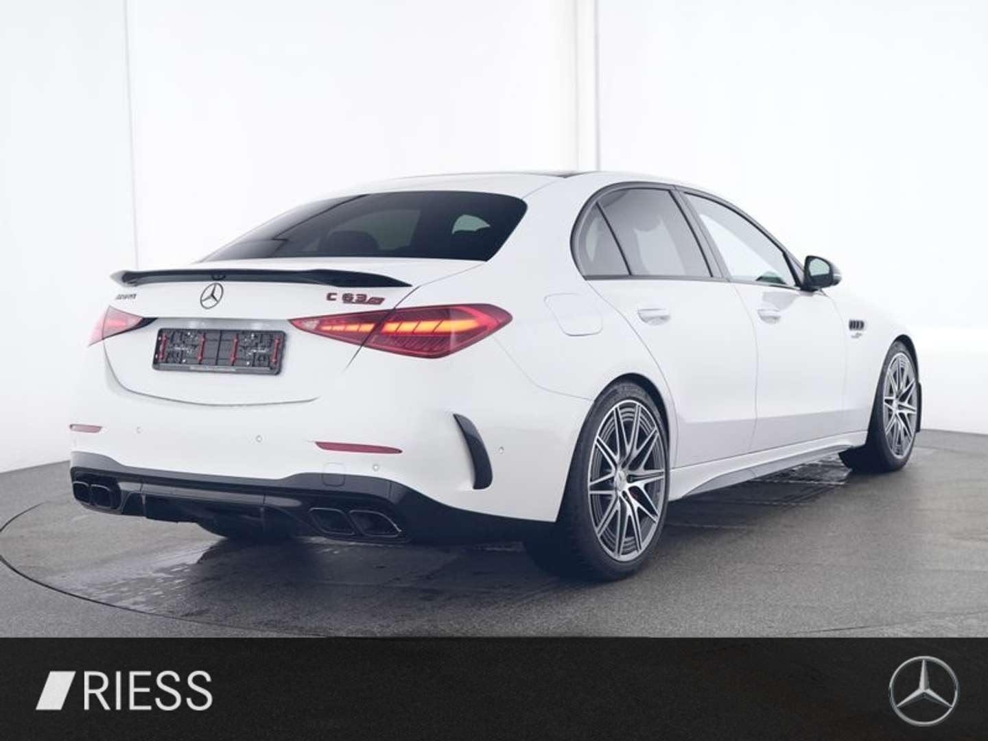 Mercedes Classe C63 AMG 63 Night Edition -  - Joinsteer - #3