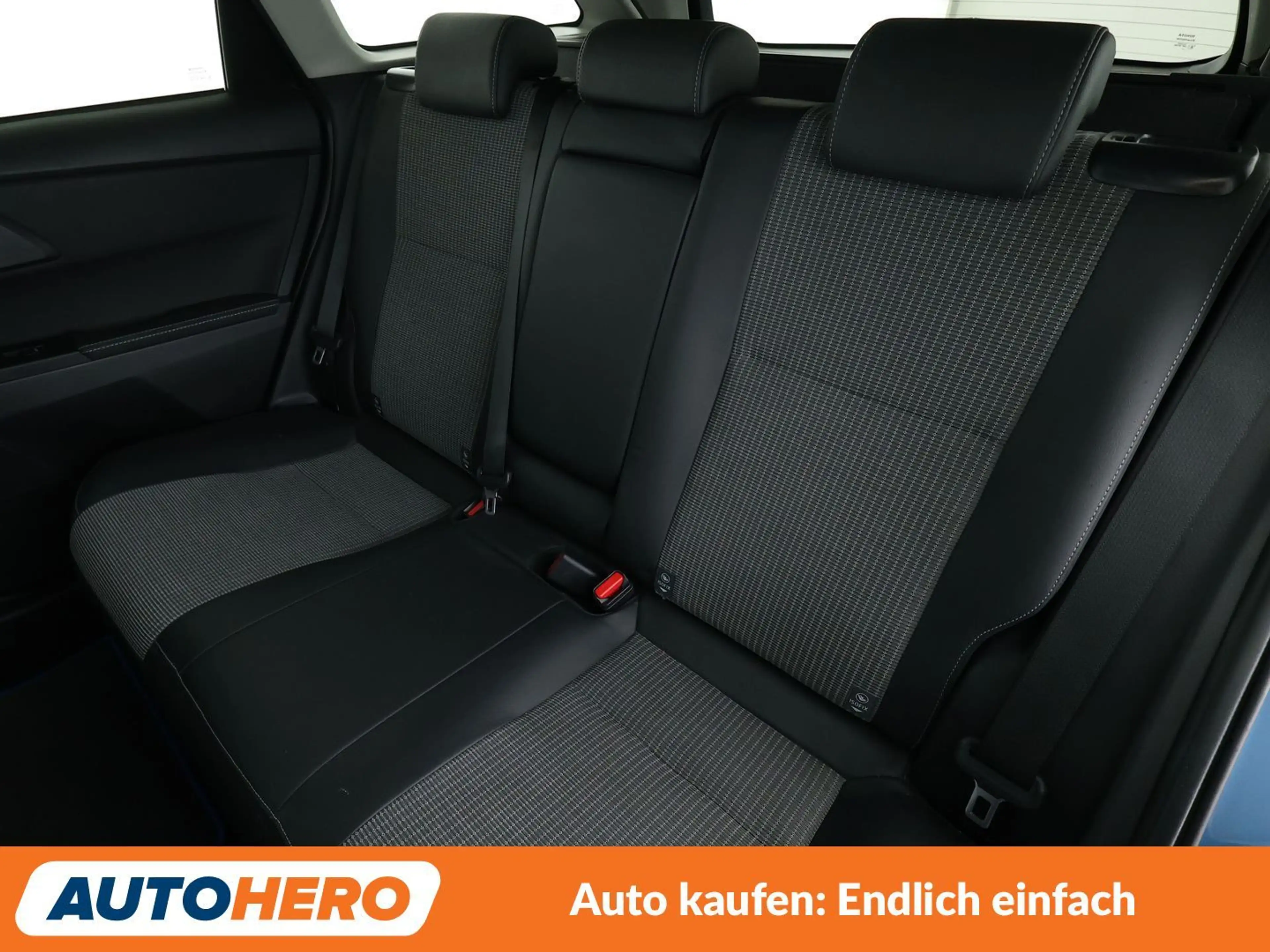 Toyota Auris 1.8 Hybrid Executive Aut*NAVI*LED*TEMPO*CAM*PDC* — photo 14