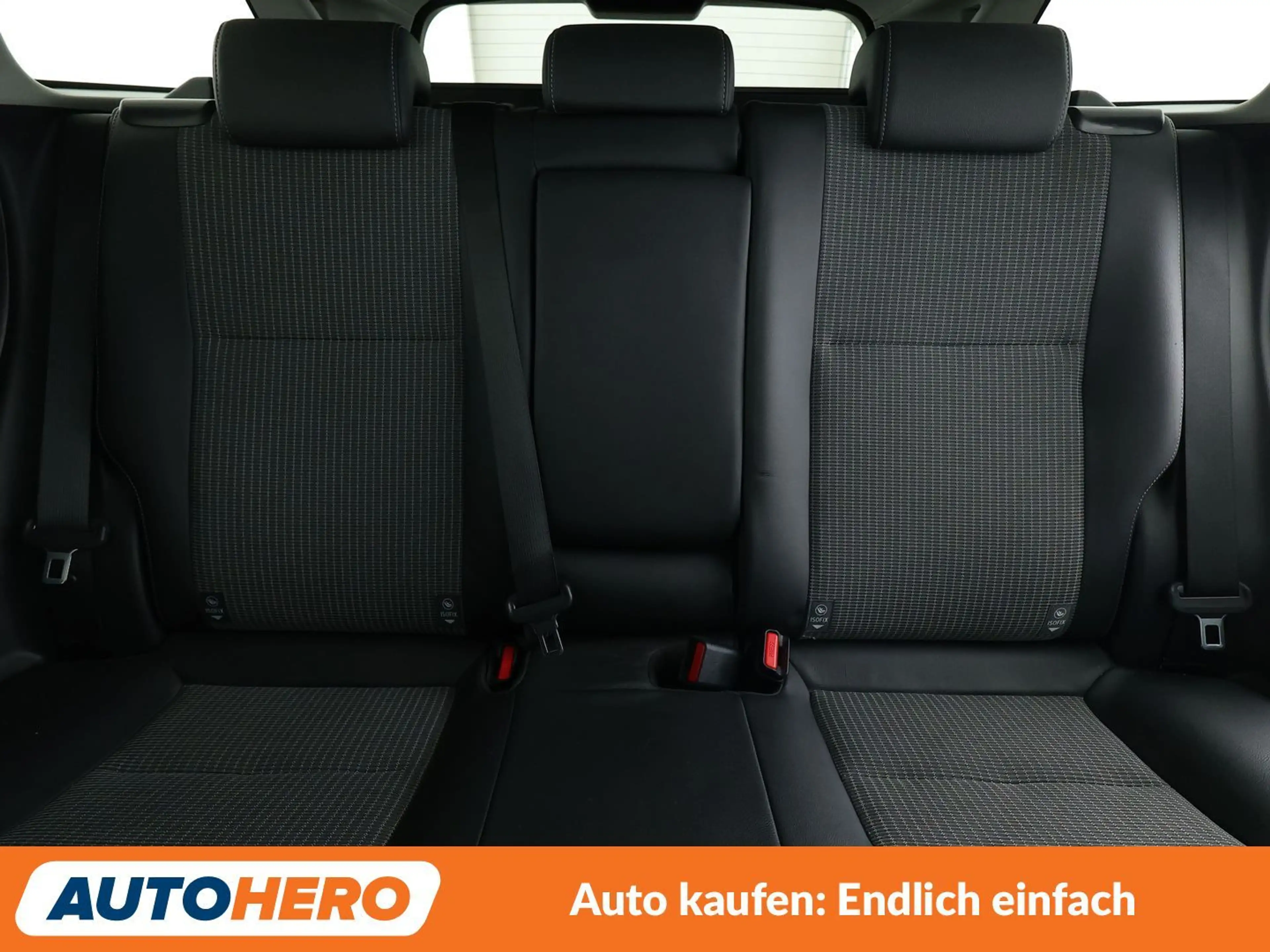 Toyota Auris 1.8 Hybrid Executive Aut*NAVI*LED*TEMPO*CAM*PDC* — photo 15