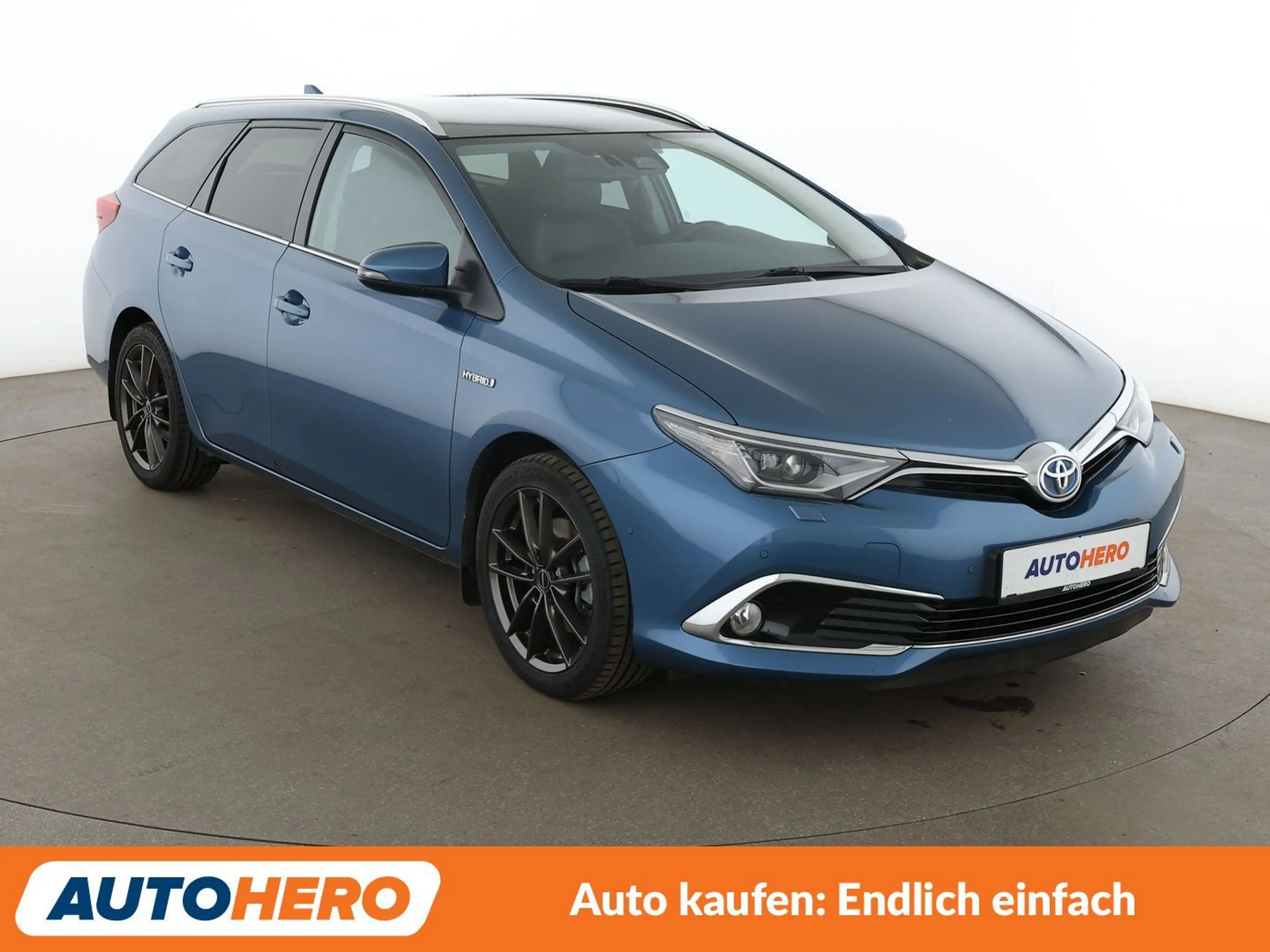 Toyota Auris 1.8 Hybrid Executive Aut*NAVI*LED*TEMPO*CAM*PDC* — photo 8