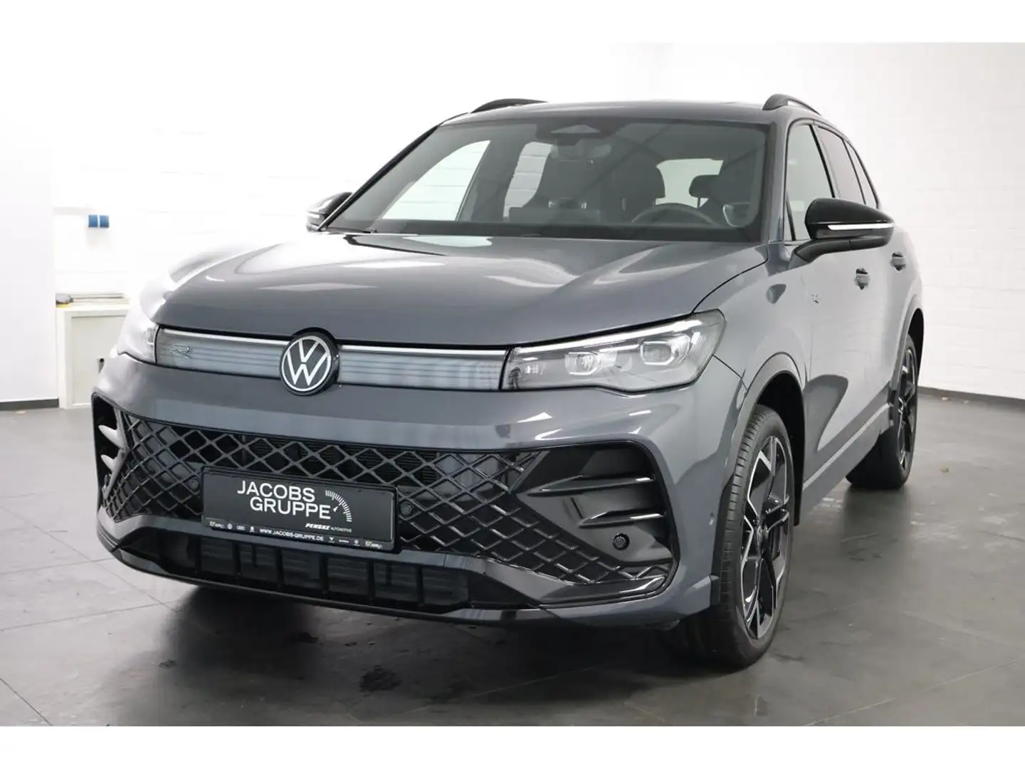 Volkswagen Tiguan 2.0 TDI 4M R-Line "Black Style" DSG,Na Grau - 2
