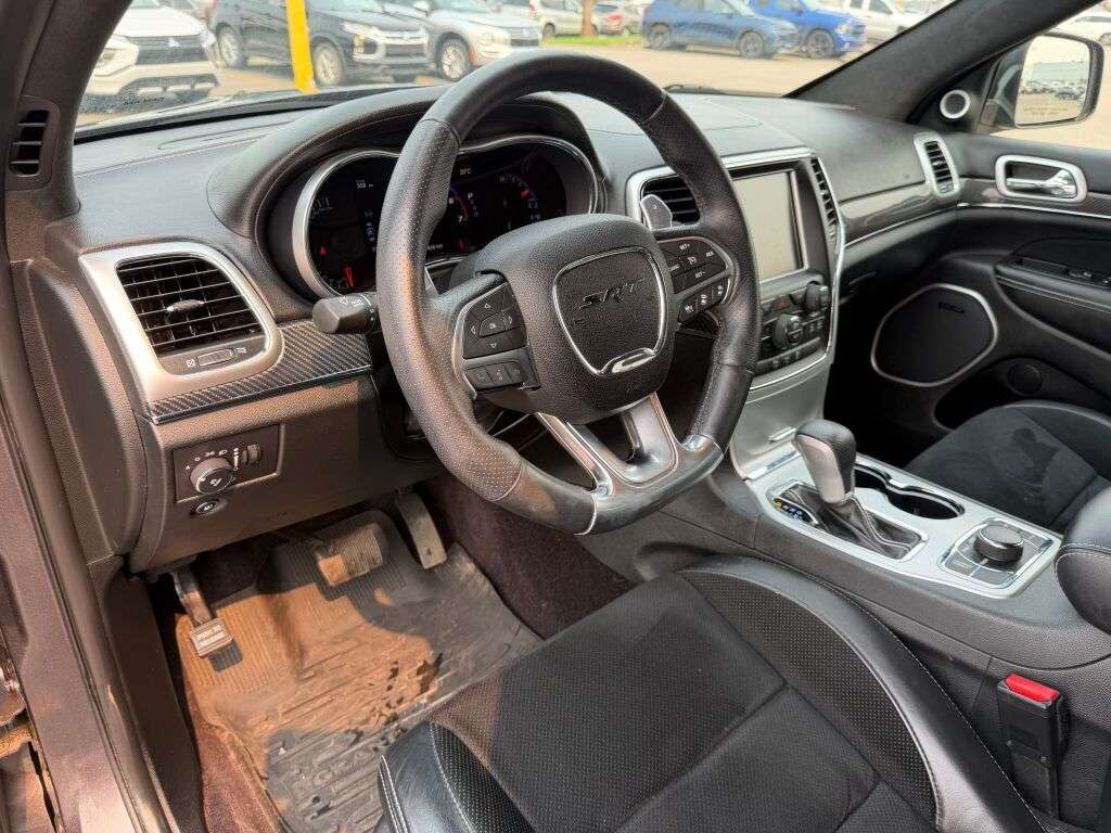 2016 Jeep Grand Cherokee SRT — снимка 1