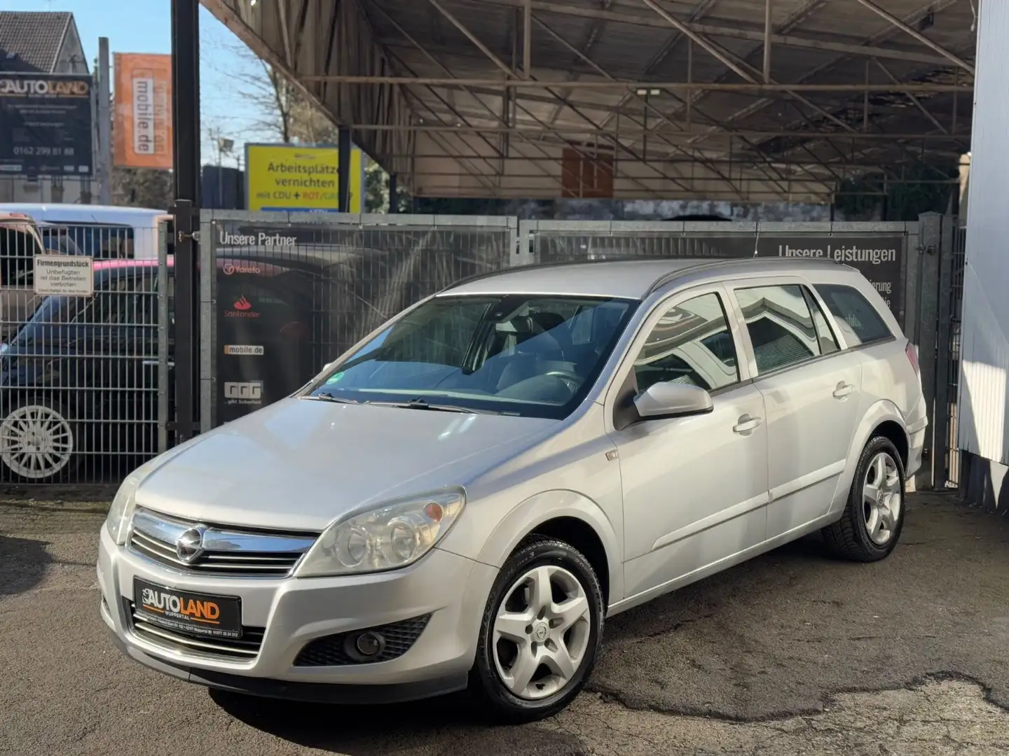 Opel Astra H Caravan  1.6l*KLIMA*TÜV NEU*AHK*TEMPOMAT Silber - 2