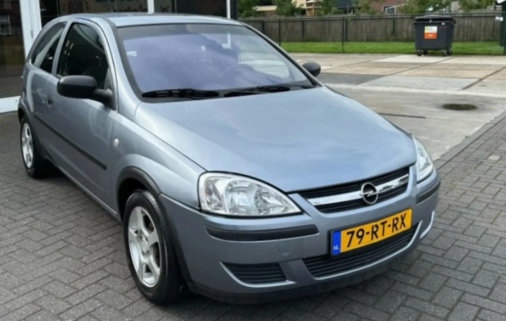 Opel Corsa 1.2-16V Rhythm Grijs - 1