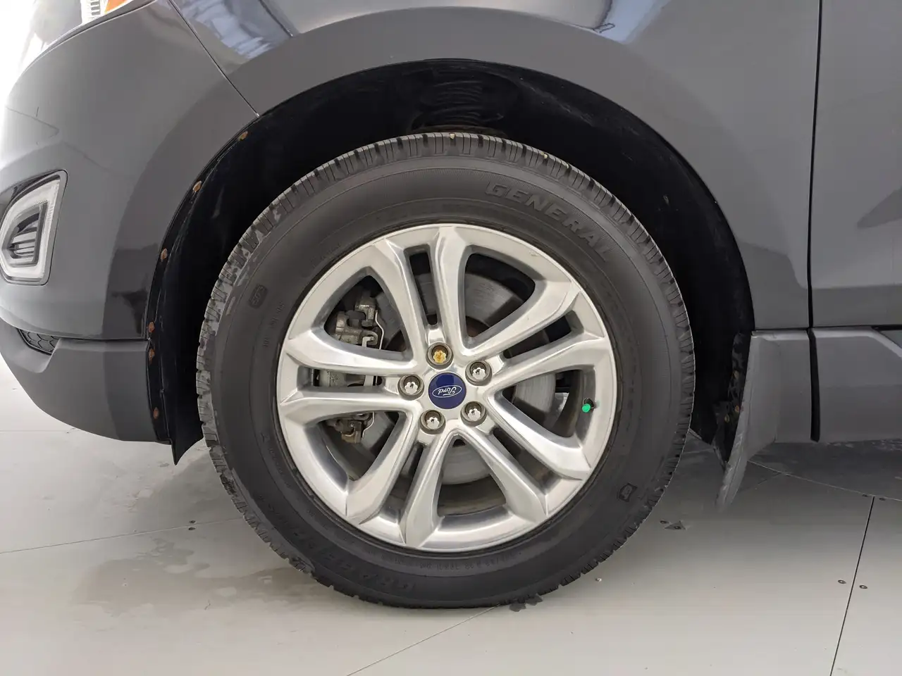 Ford Edge снимка Ford Edge