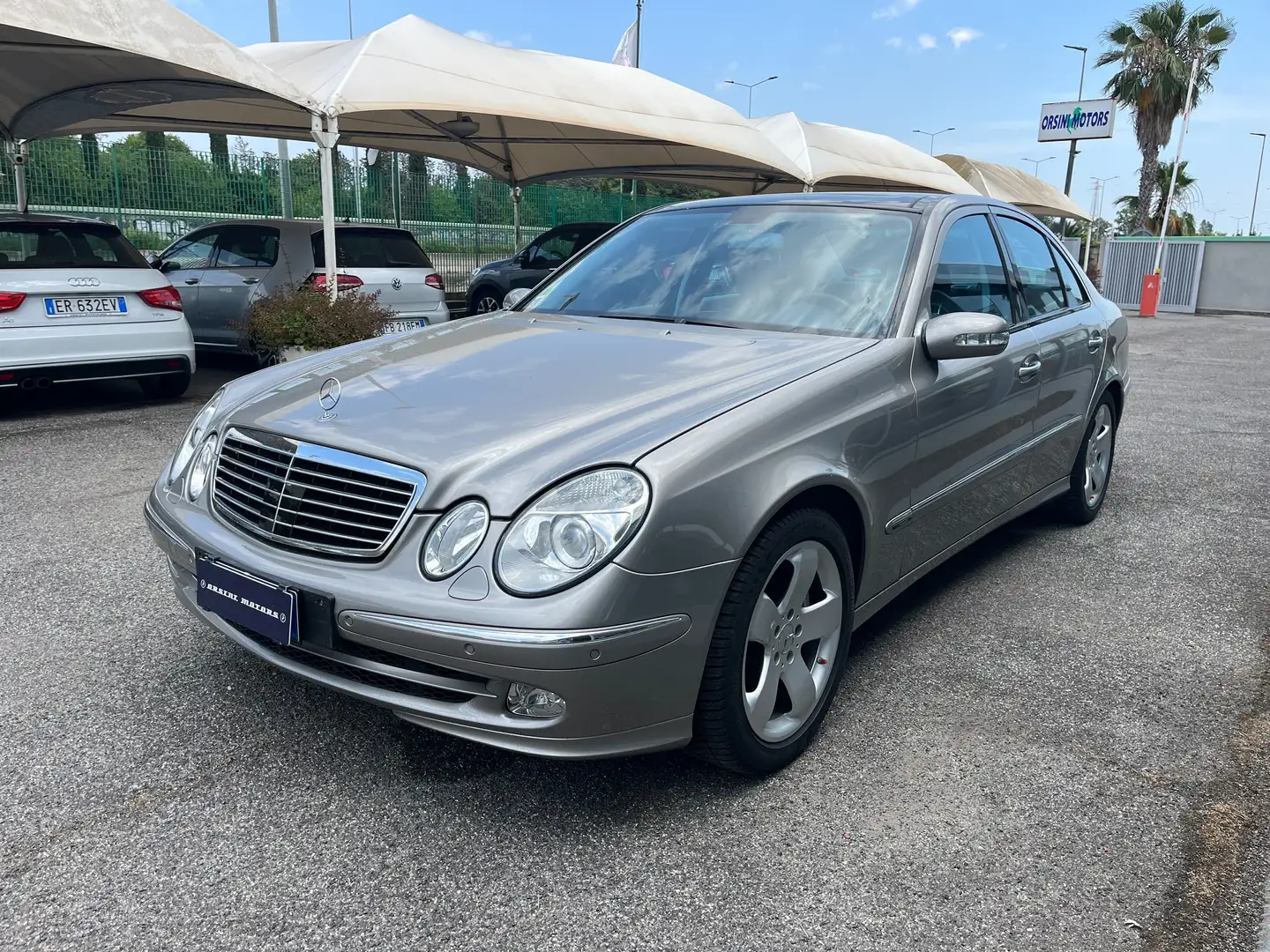 Mercedes-Benz E 500 E 500 V8 Avantgarde - 2