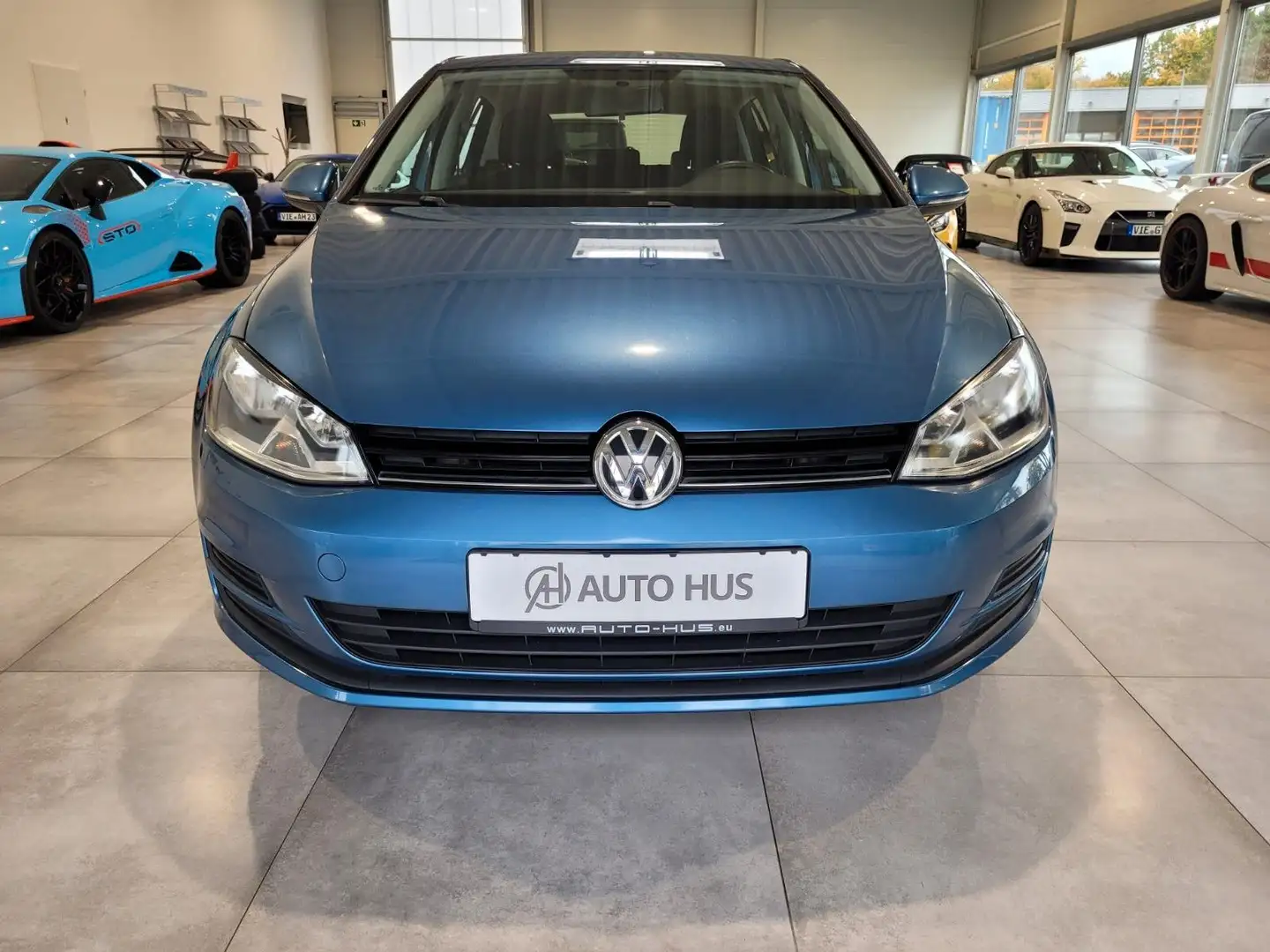 Volkswagen Golf VII Lim. Trendline BMT Klima/Allwetterreif. Blau - 2