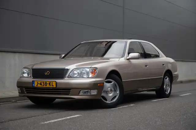 Lexus LS 400 | 66.000KM | Nieuwstaat | Volle Documentatie | Ver