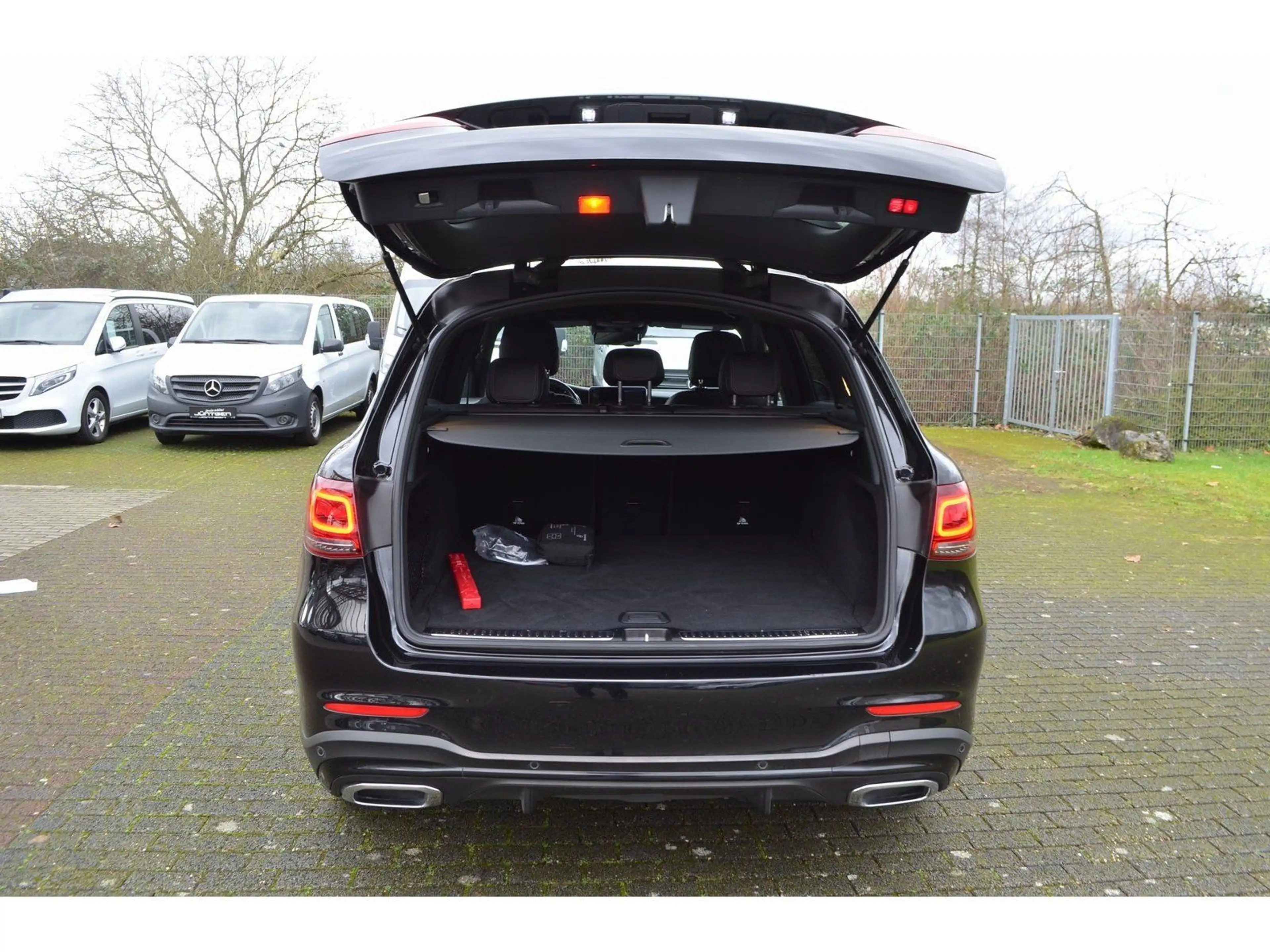 Mercedes-Benz GLC 400 d AMG 4M NIGHT DSC RFK LED-HP HUD AHK RFK — photo 9