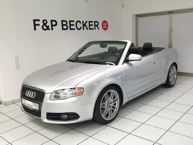 Audi A4 A4 Cabriolet 3.2 FSI S Line 2.Hand LEDER NAVI