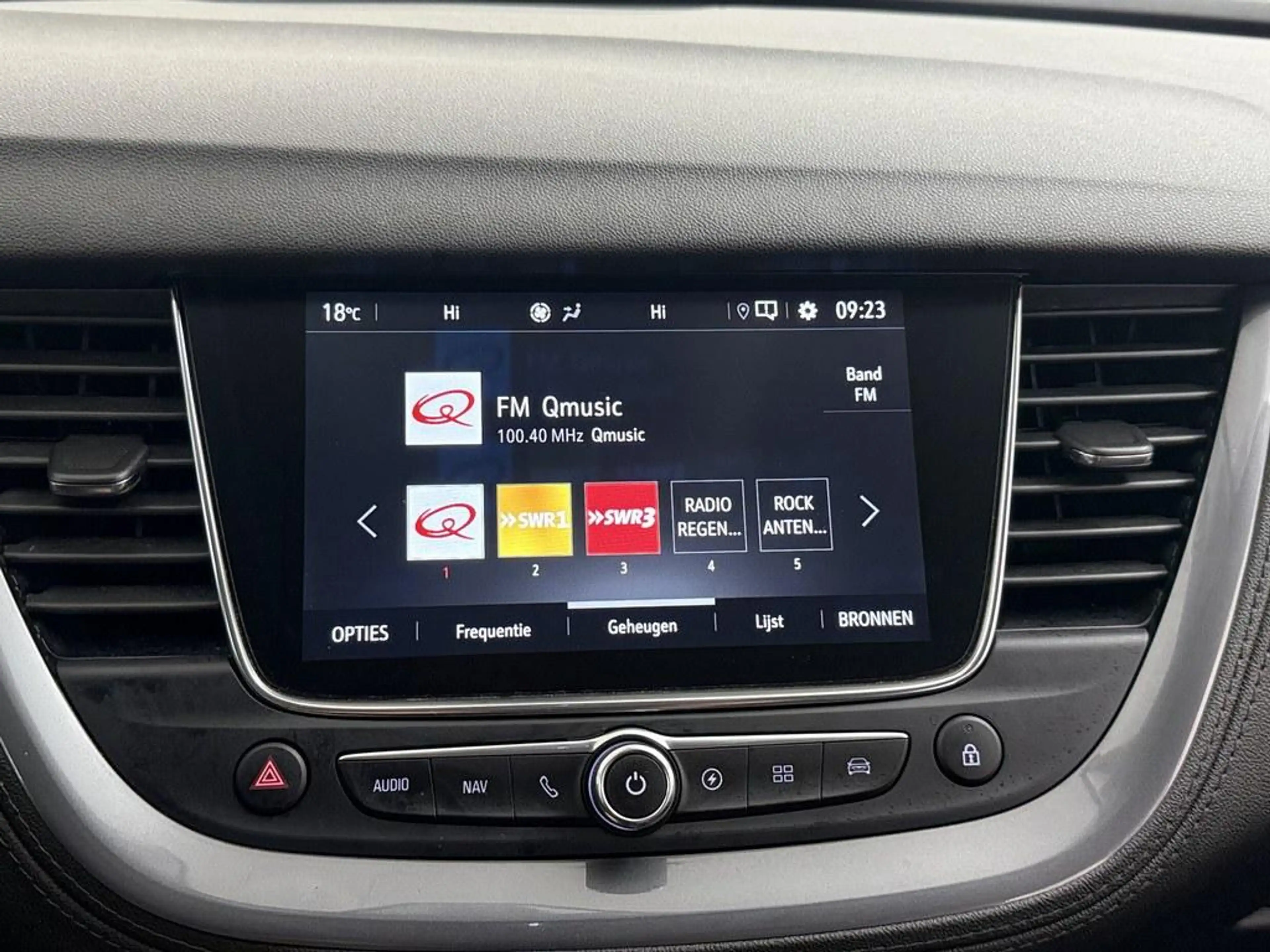 Opel Grandland X 1.6 Turbo Hybrid Elegance Trekhaak/Winterpakket/ K — photo 15