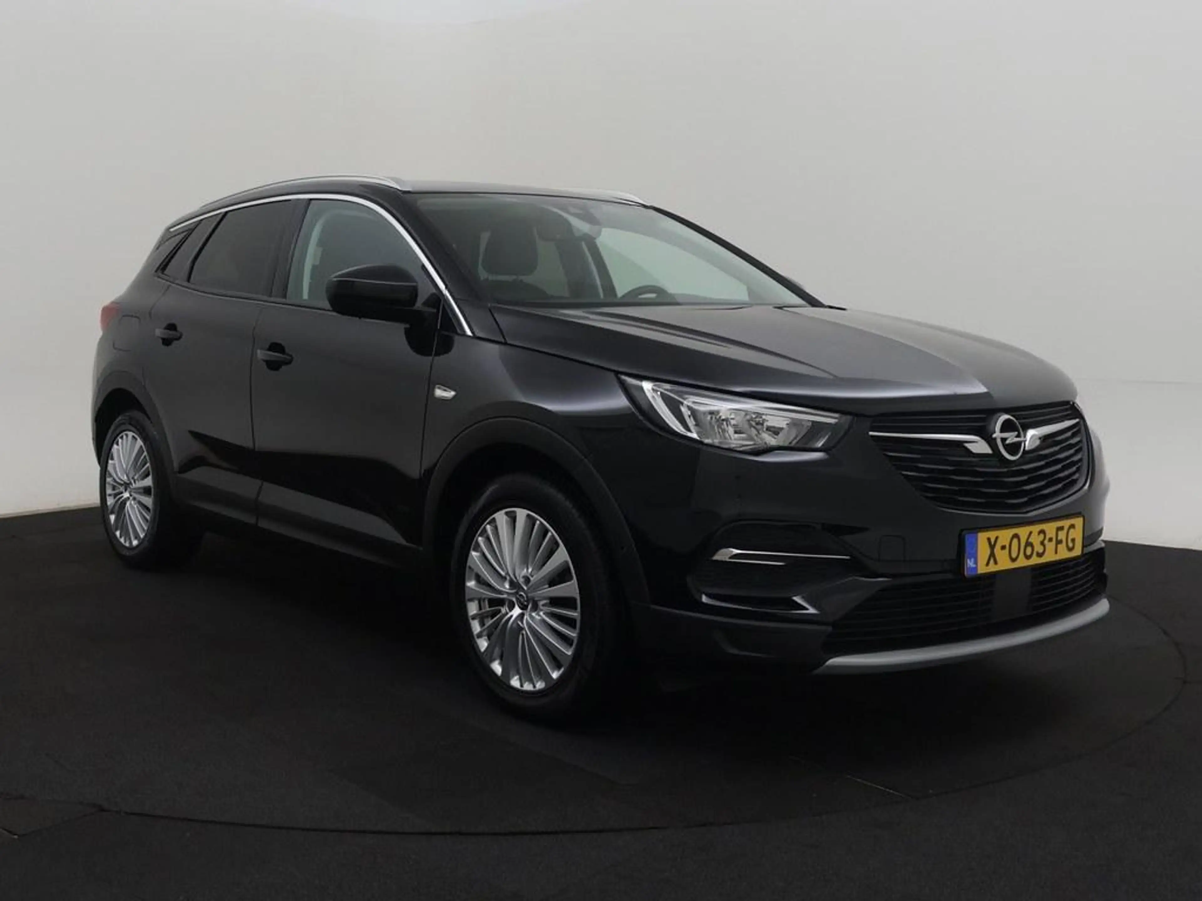 Opel Grandland X 1.6 Turbo Hybrid Elegance Trekhaak/Winterpakket/ K — photo 23