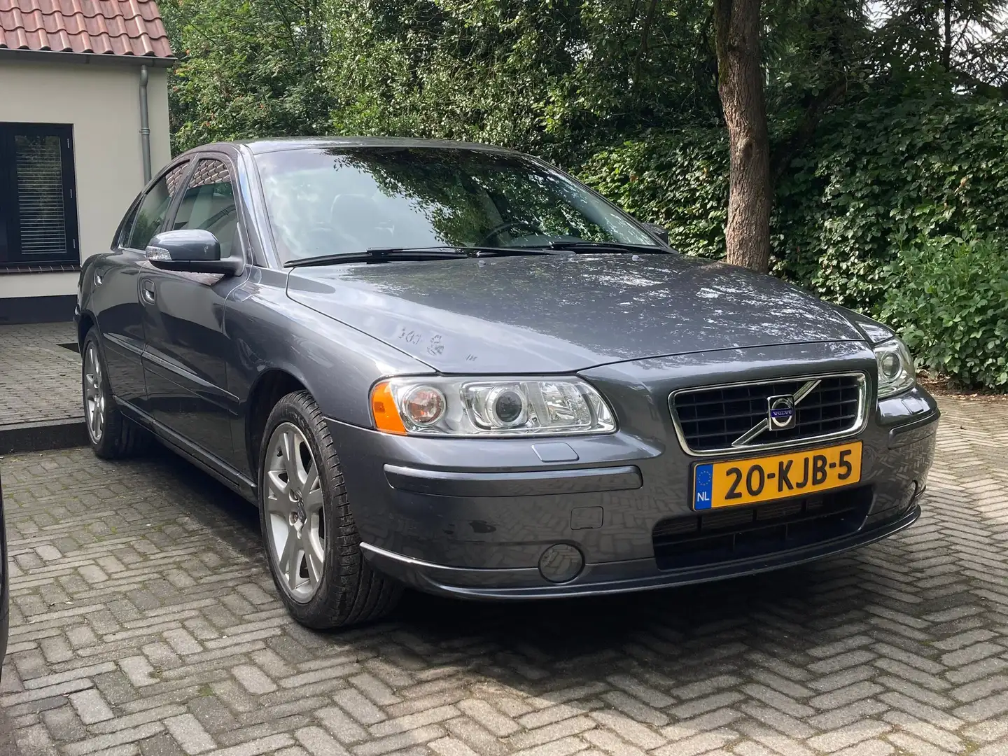 Volvo S60 S60 2.4 Drivers Edition, 1eig, 27k, NL auto Сірий - 1