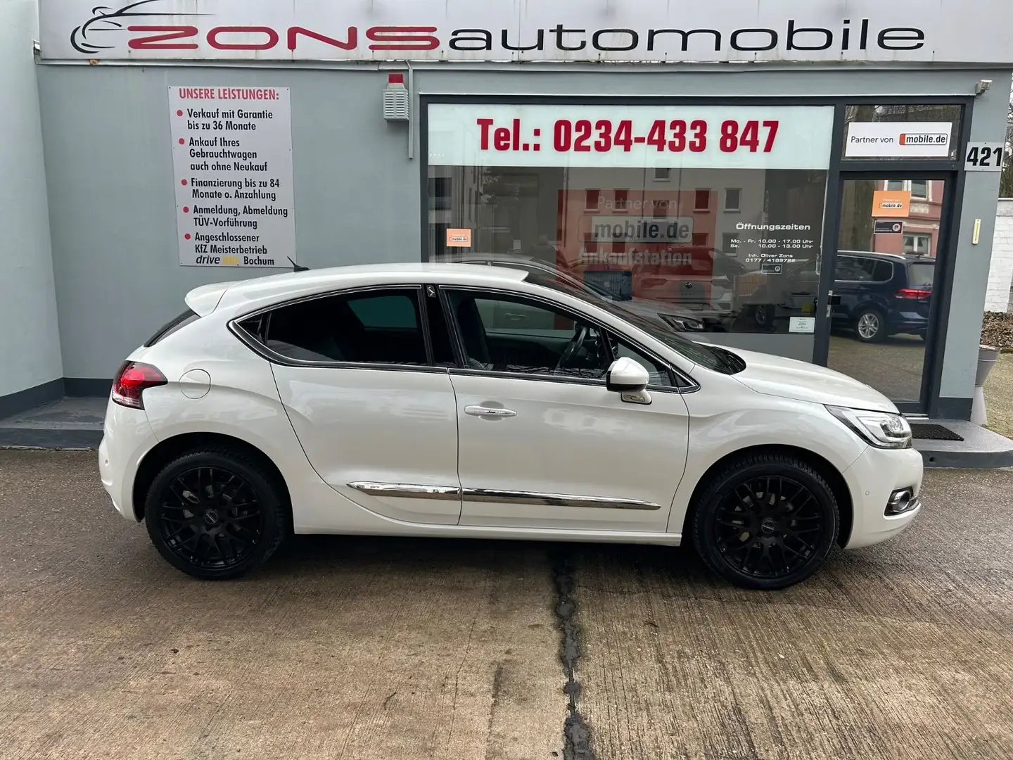 DS Automobiles DS 4 +Navi+CarPlay+LM Allwetter+LED+Teilleder+BT+ Weiß - 1