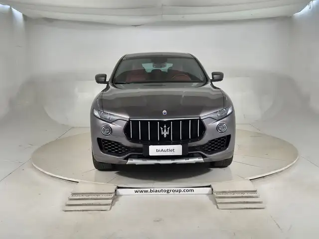 Maserati Levante view 2