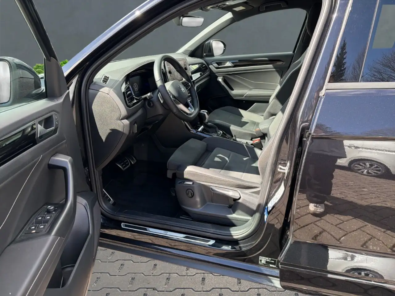 Volkswagen T-Roc R-Line 1.5 TSI Sportpaket+Sitzhzg+PDC 9