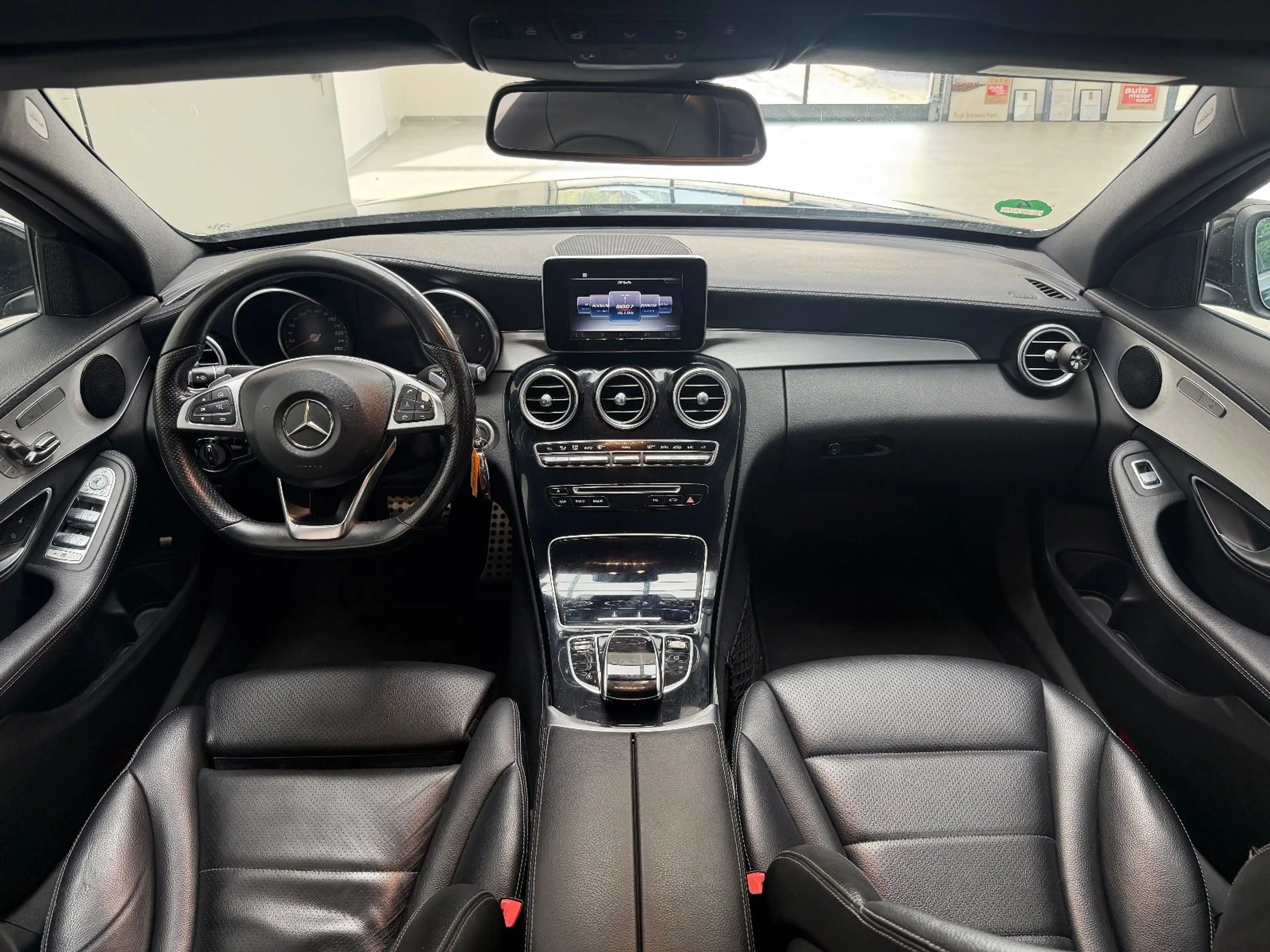 Mercedes-Benz C 250 Limousine BLACK/SPUR/LEDER/AMG-LINE — photo 9