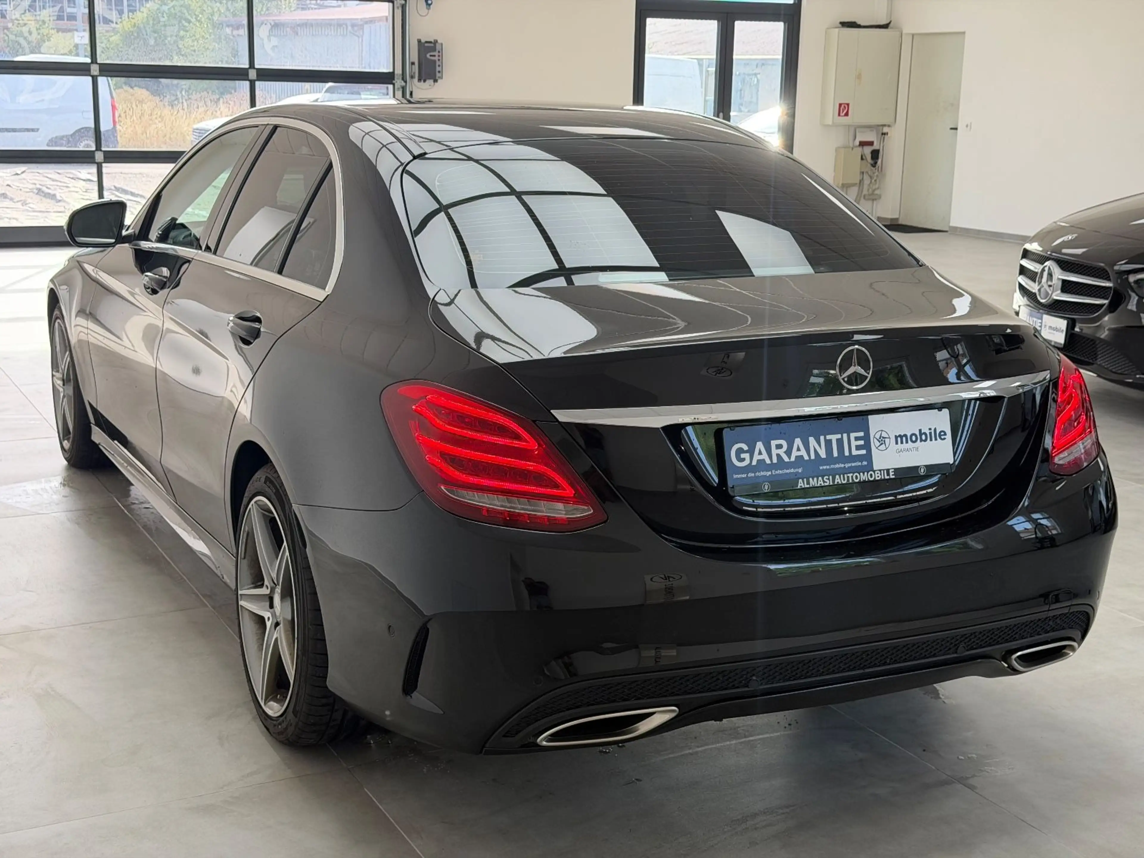 Mercedes-Benz C 250 Limousine BLACK/SPUR/LEDER/AMG-LINE — photo 3