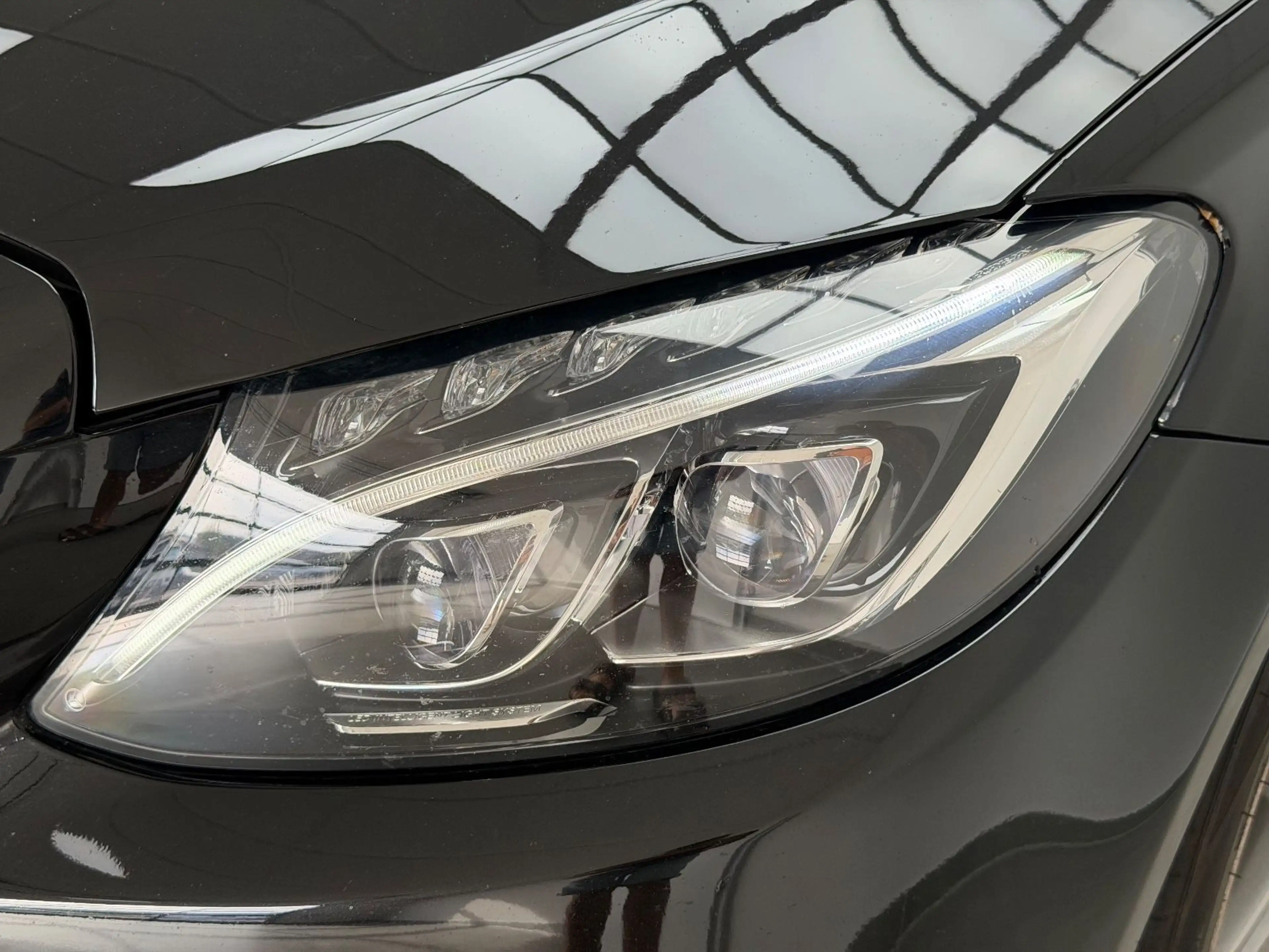 Mercedes-Benz C 250 Limousine BLACK/SPUR/LEDER/AMG-LINE — photo 8