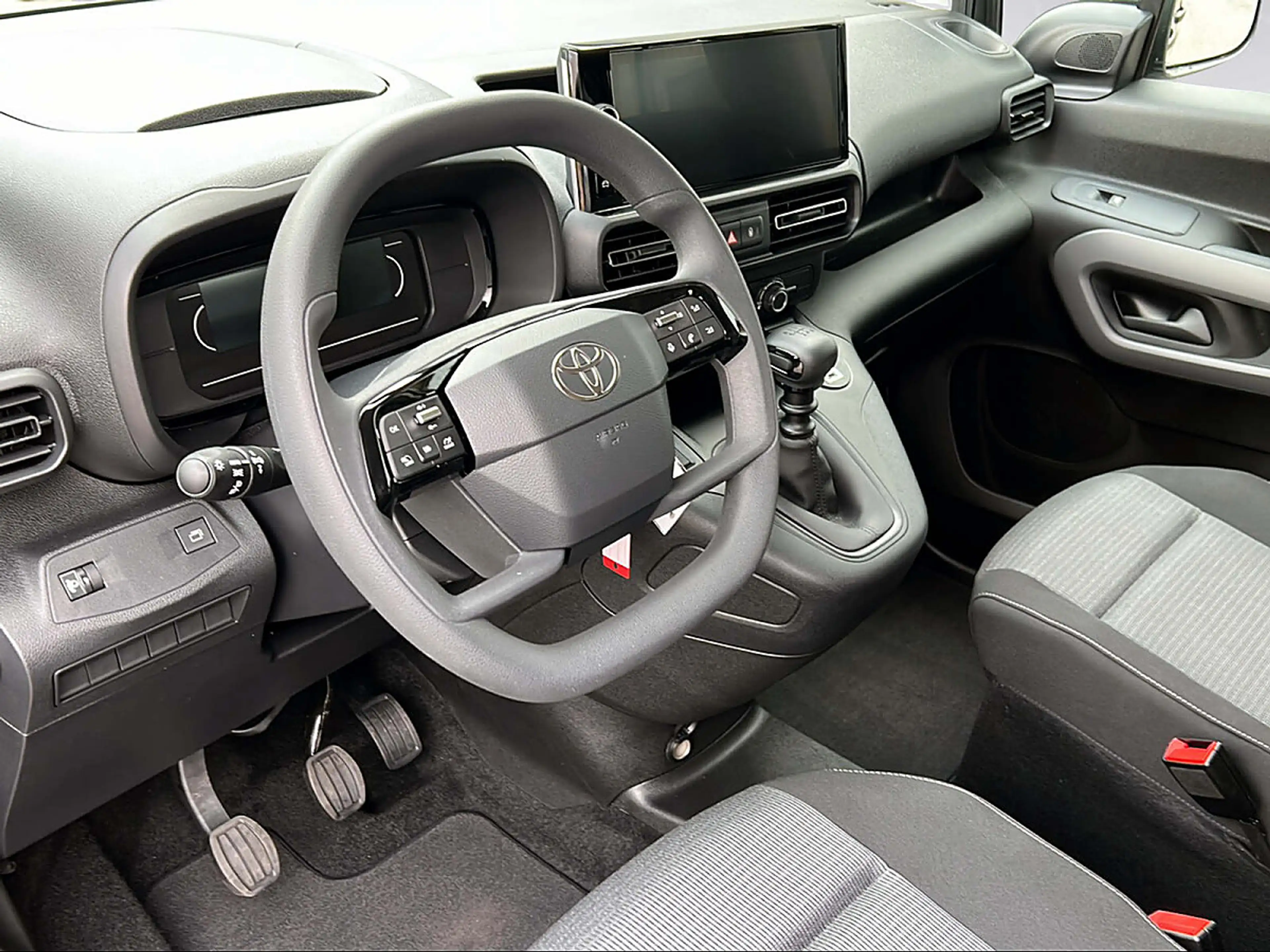 Toyota Proace City Verso L1 1,2 Active — photo 7