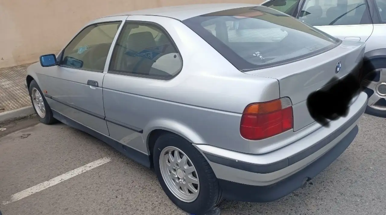 BMW 316i Compact, foto 2