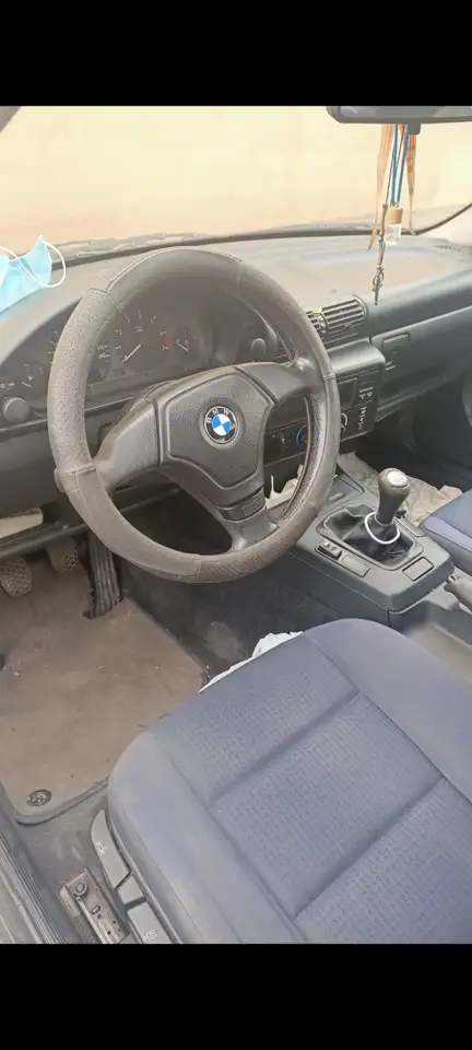 BMW 316i Compact, foto 3