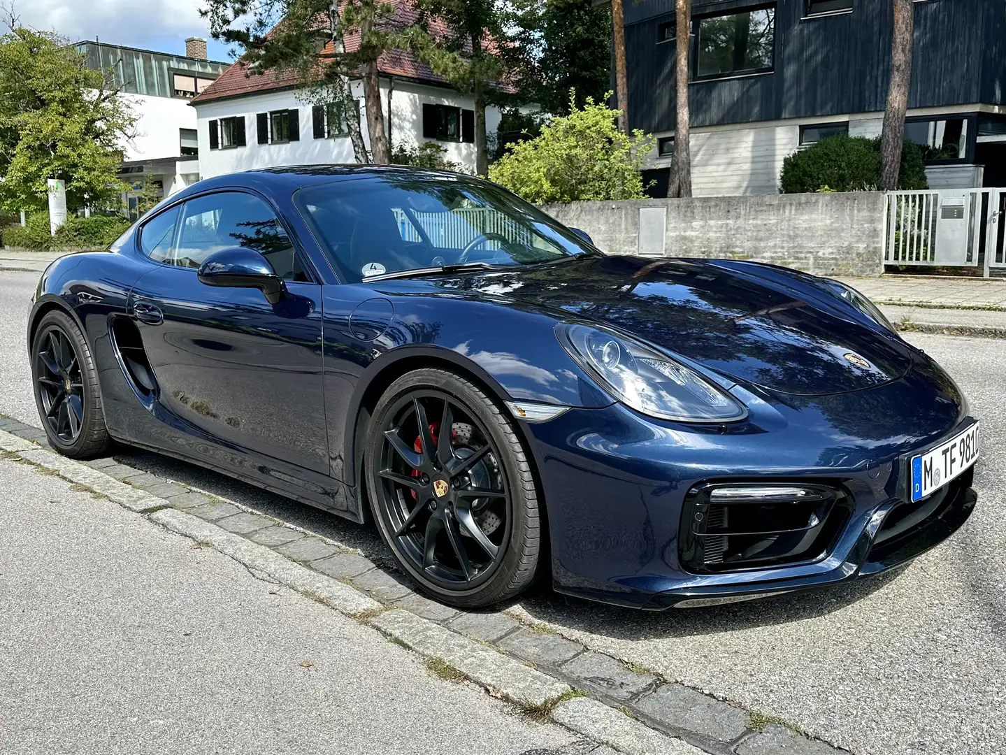 Porsche Cayman GTS SportChrono BOSE Navi Sportauspuff APPROVED Blauw - 1
