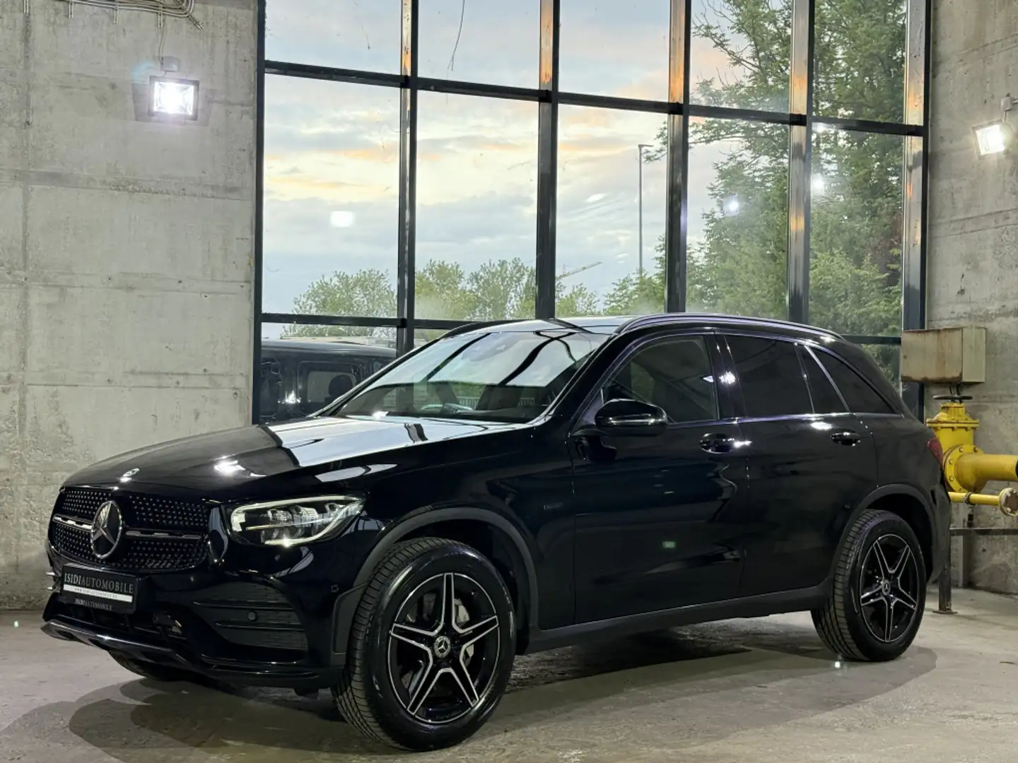 Mercedes-Benz GLC 300 e AMG Night LED MBUX Burmester Rü-Kamera Schwarz - 2