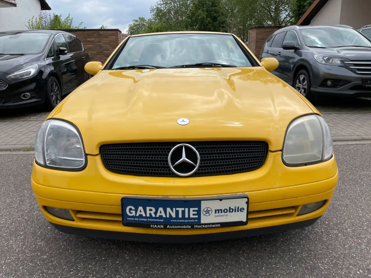 Mercedes-Benz SLK 200 Жовтий - 2