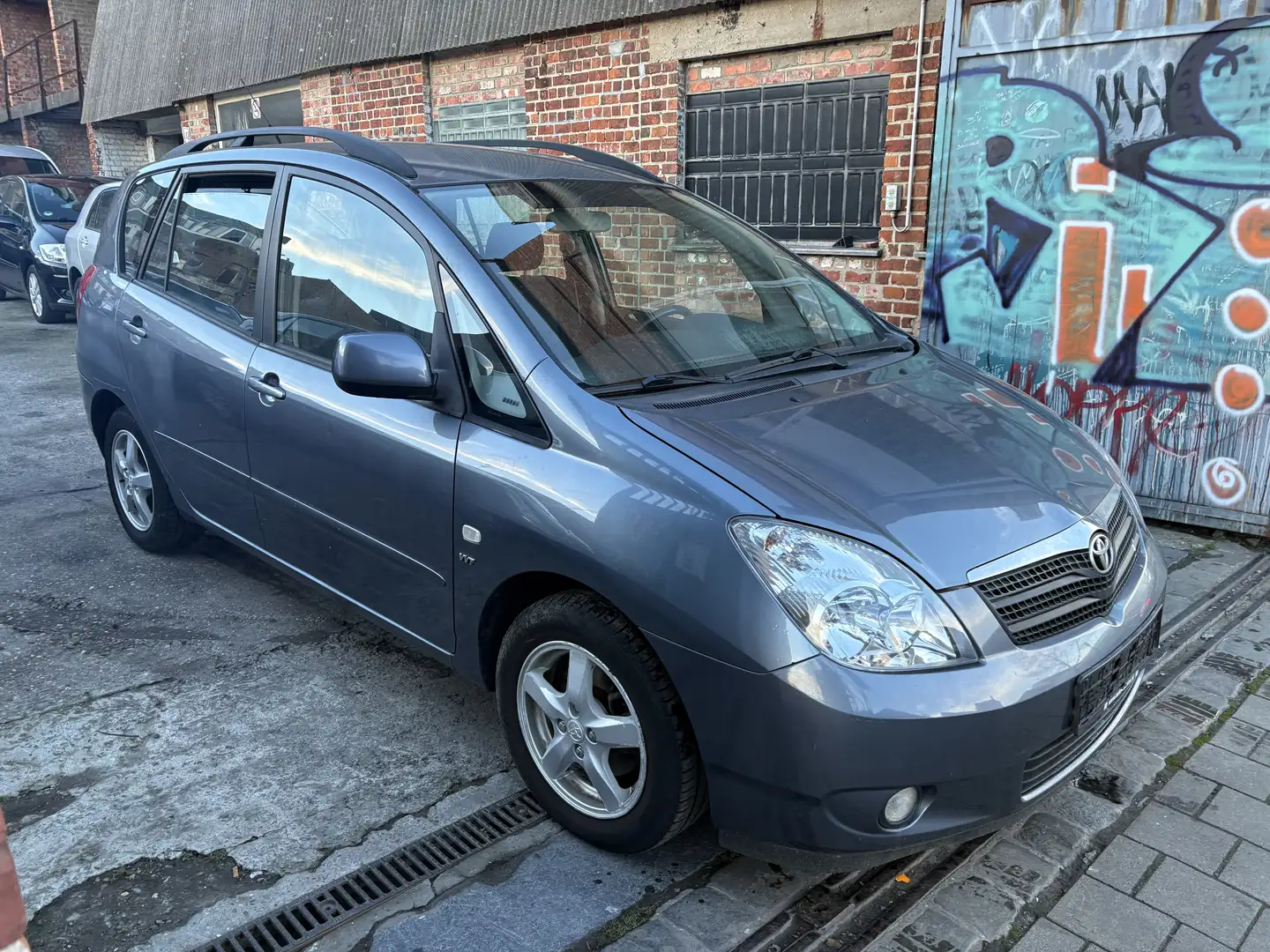 Toyota Corolla Verso 110 VVT-i Linea Sol - 2