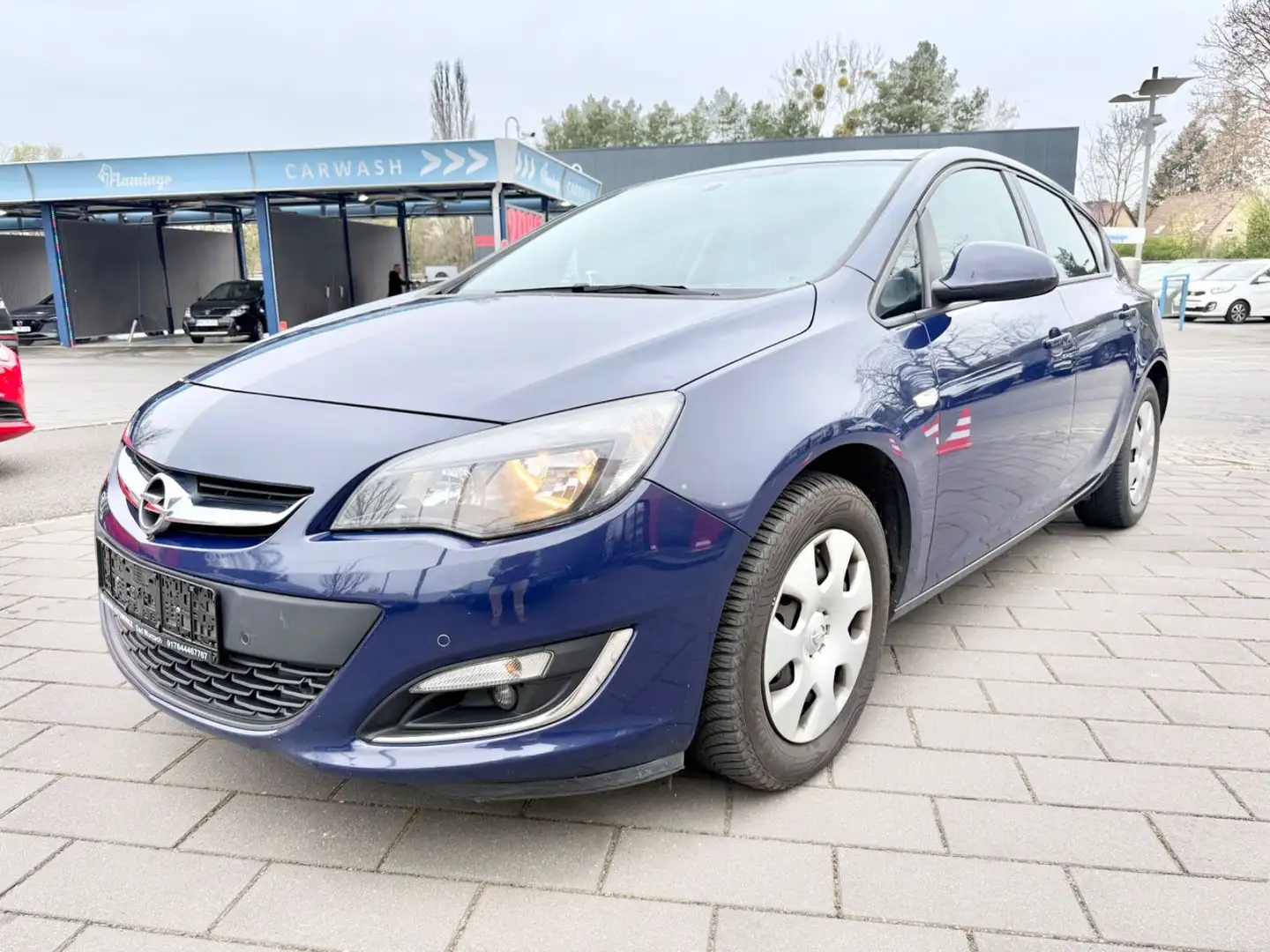 Opel Astra J Lim. 5-trg. Edition,Klima,PDC,FESTPREIS! Blau - 1