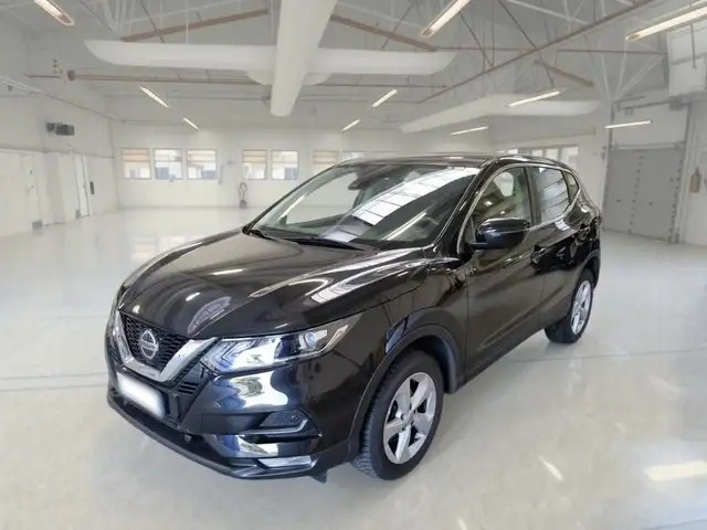 Nissan Qashqai 1.3 DIG-T 140 BUSINESS CROSSOVER