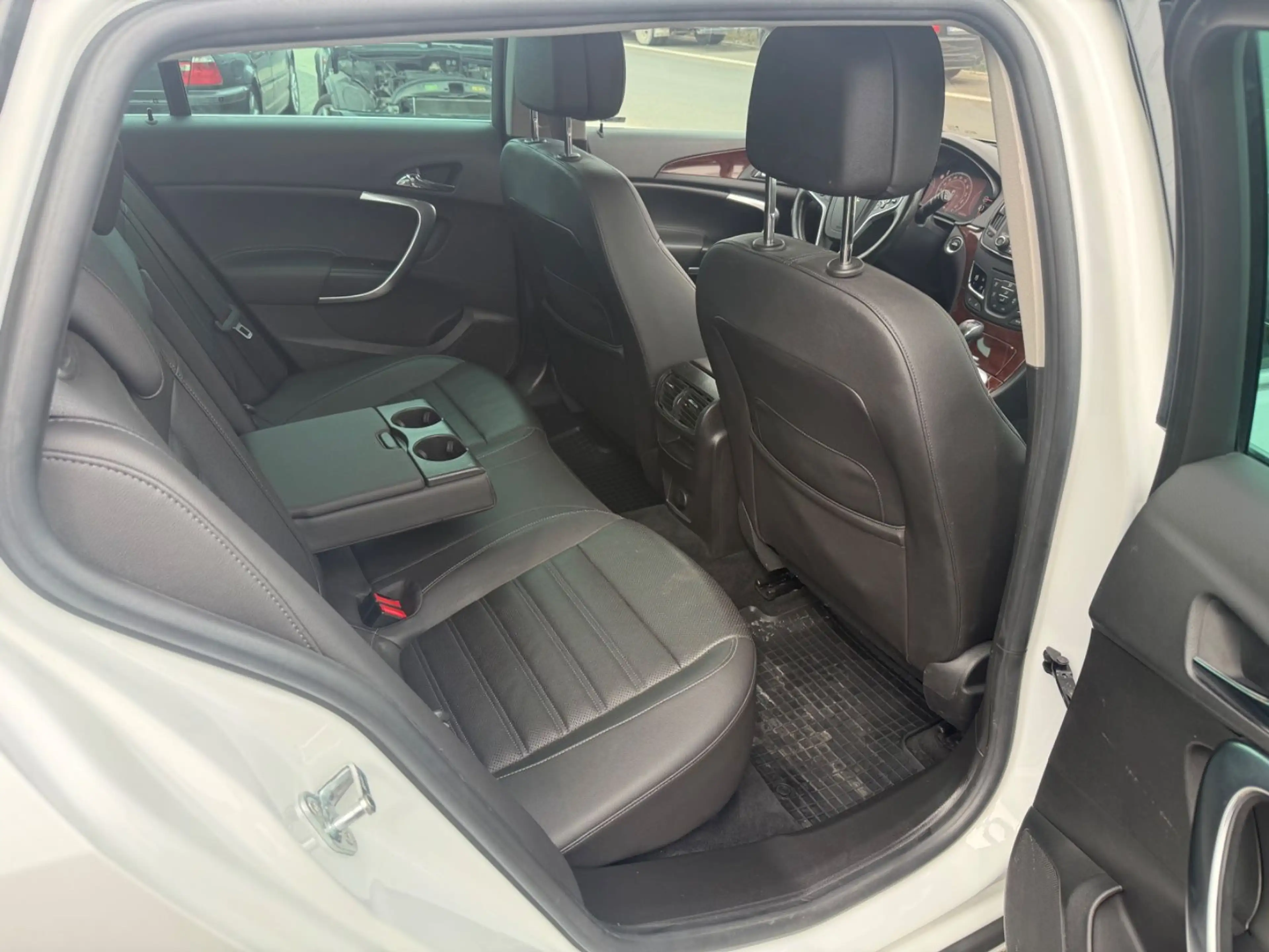 Opel Insignia A Sports Tourer Business Innovation 4x4 — photo 6